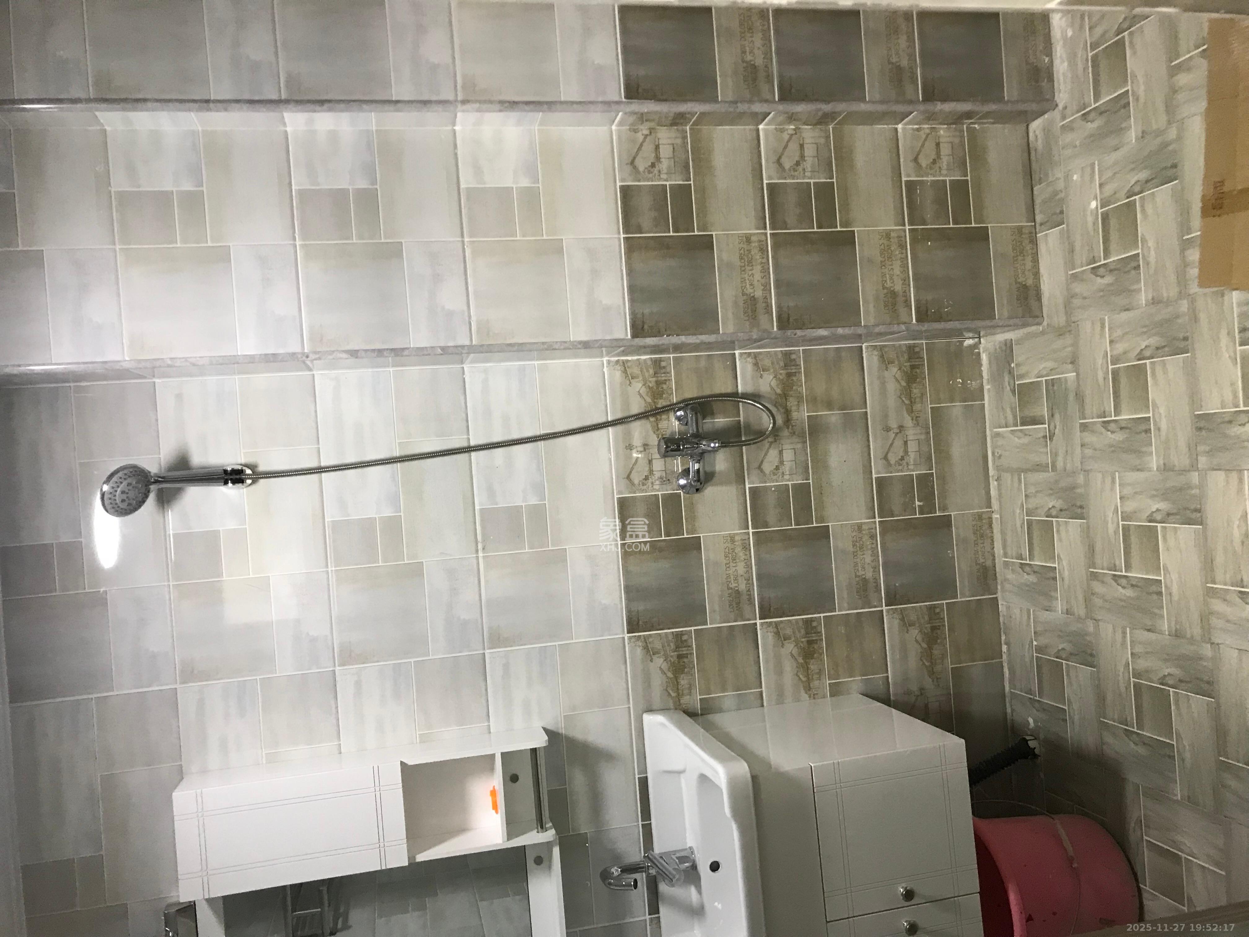 保利麓谷林语I区  1室0厅0卫    1400.0元/月室内图