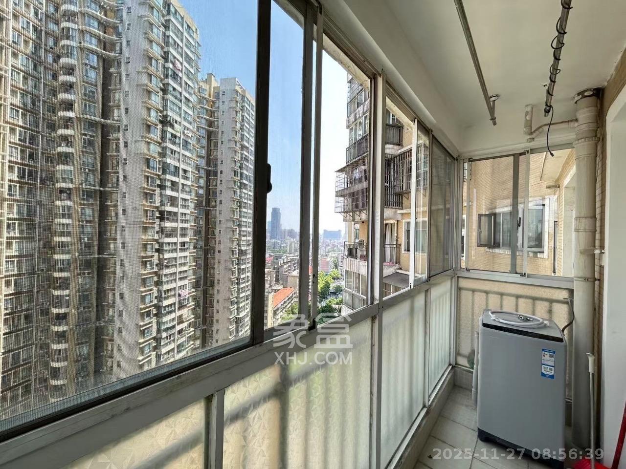 凯通国际城(凯通朝庭) 3室2厅2卫 4300.0元/月 凯通国际城(凯通朝庭) 3室2厅2卫 4300.0元/月室内图