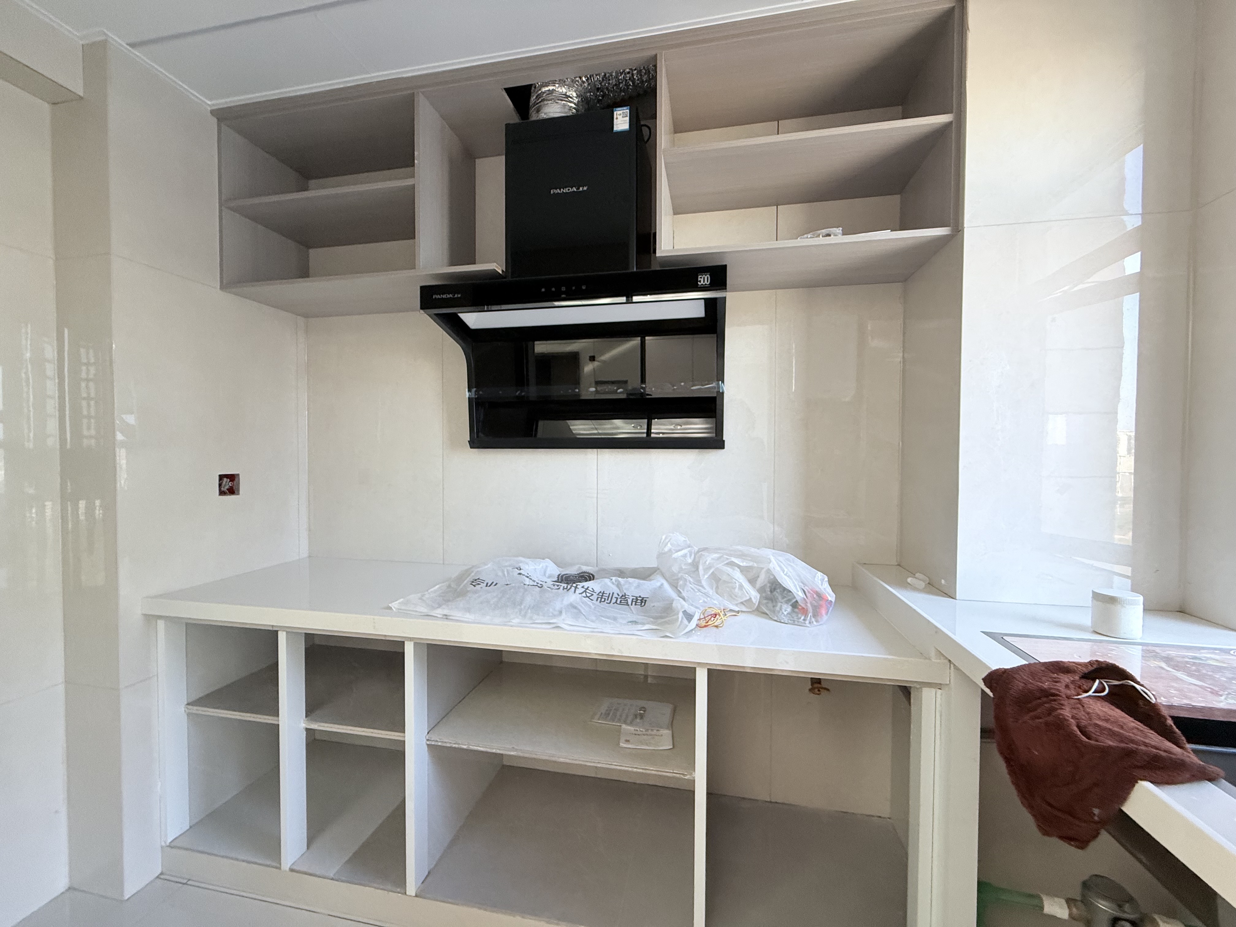 金钟悦江湾 3室2厅2卫 3200.0元/月 金钟悦江湾 3室2厅2卫 3200.0元/月室内图