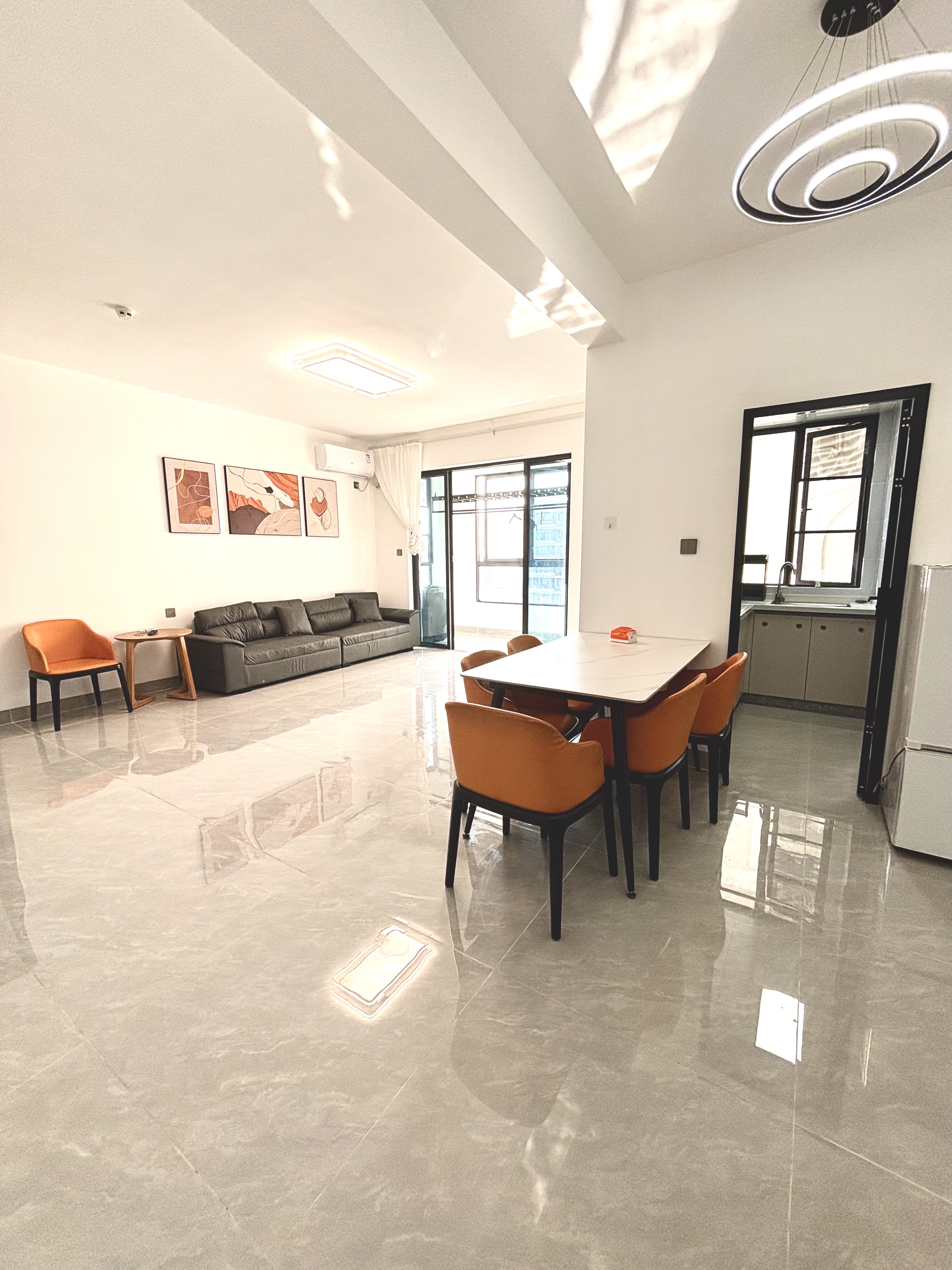 天街华府（海南新天地）  3室2厅2卫    4300.0元/月户型图