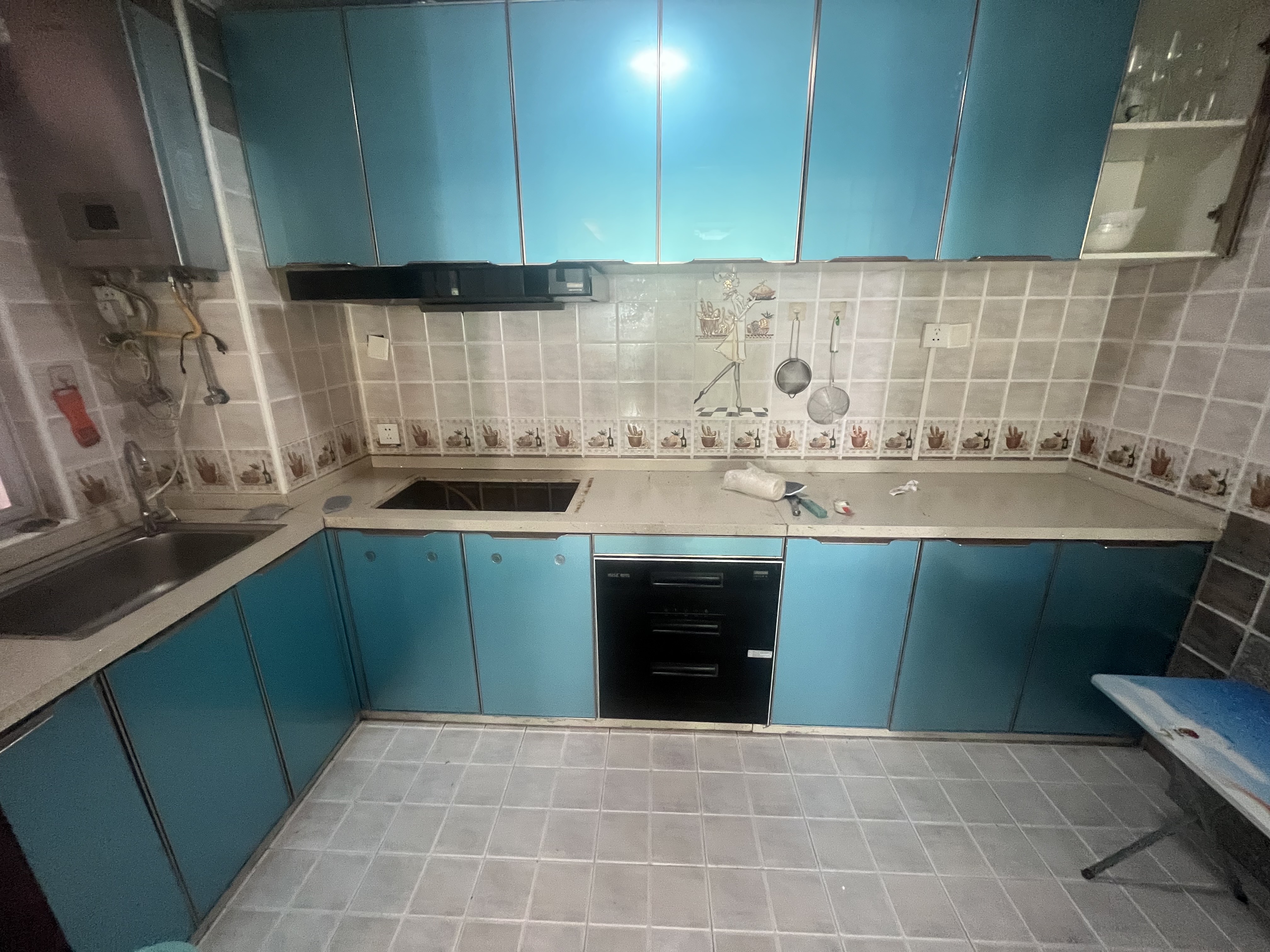 四季大厦 3室2厅2卫 118.0万 四季大厦 3室2厅2卫 118.0万客厅