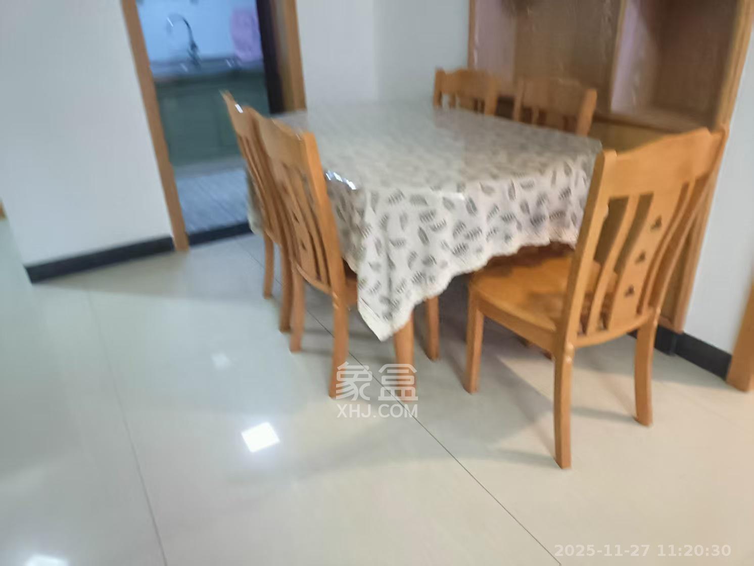 家和苑(原梅溪湖保障性住房一期) 2室2厅1卫 1800.0元/月 家和苑(原梅溪湖保障性住房一期) 2室2厅1卫 1800.0元/月室内图