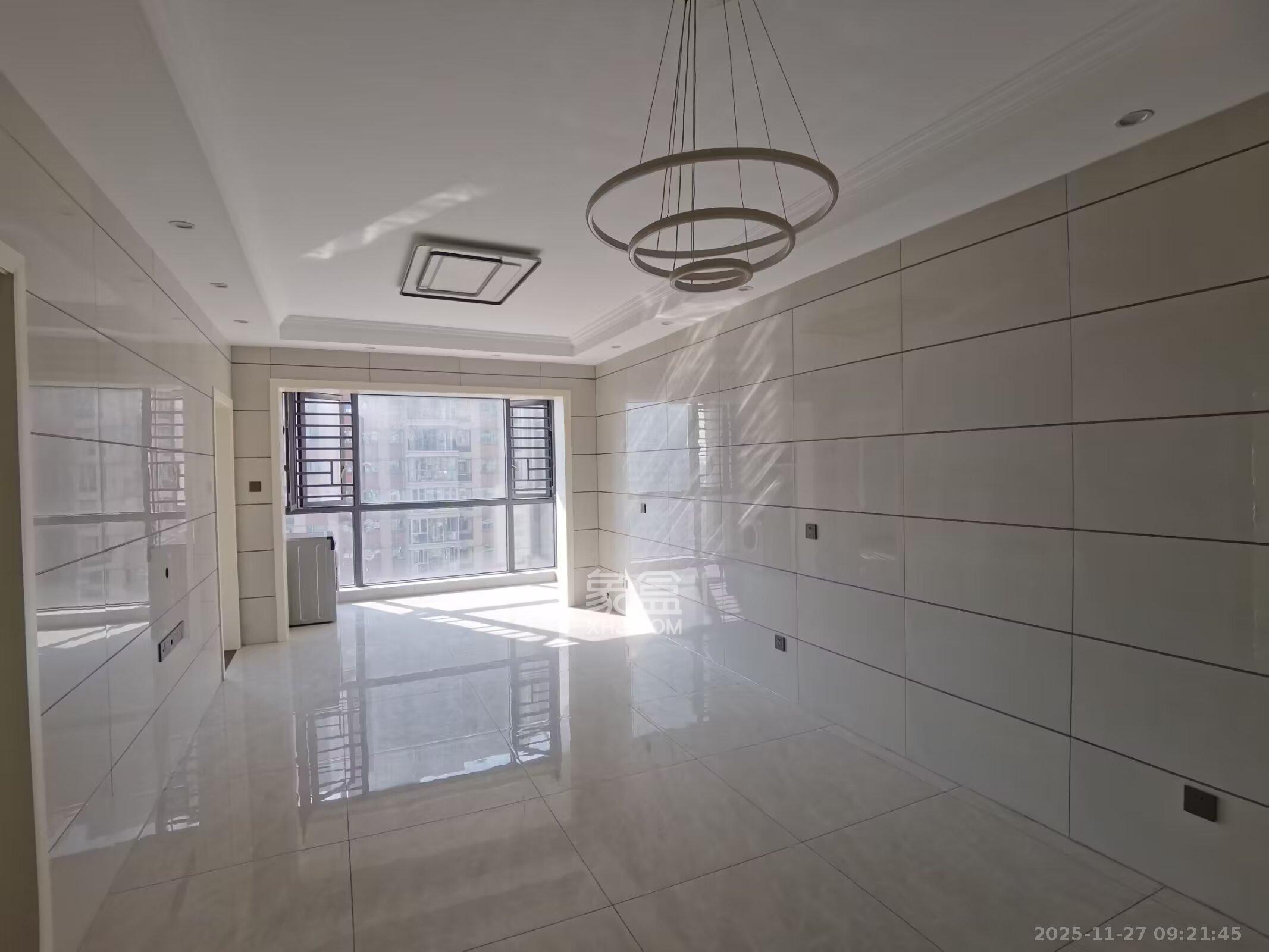 湖湘奥林匹克花园  3室2厅1卫    2300.0元/月