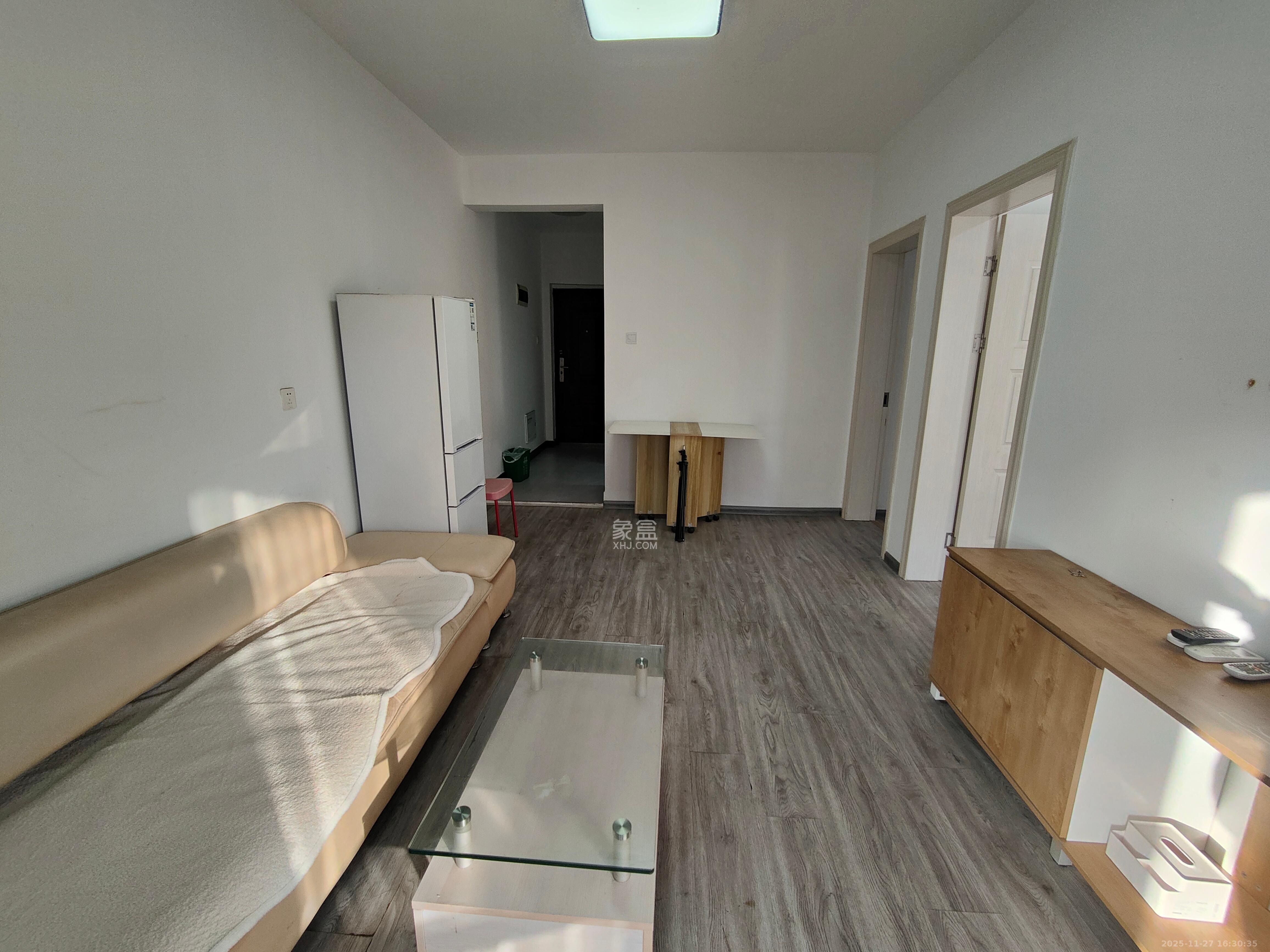 新新花园  2室2厅1卫    2000.0元/月室内图