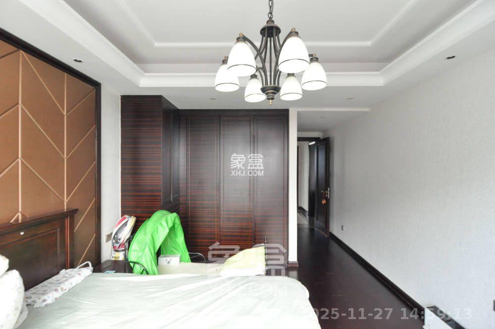 梅溪湖金茂府（金茂广场）（金茂览秀城）  4室2厅2卫    4000.0元/月室内图