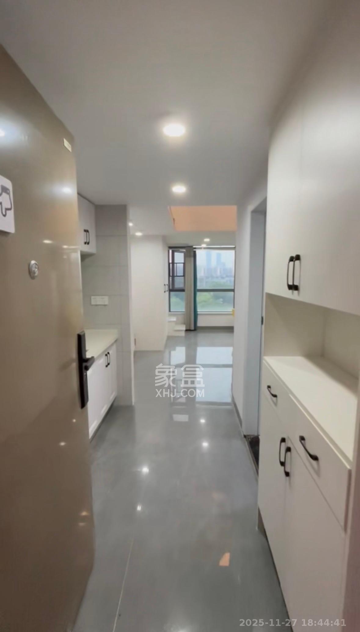 荣盛花语书苑  2室2厅1卫    2400.0元/月