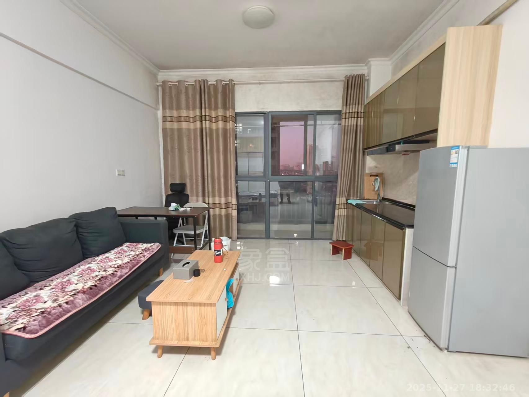 湘江名都  1室1厅1卫    1200.0元/月室内图