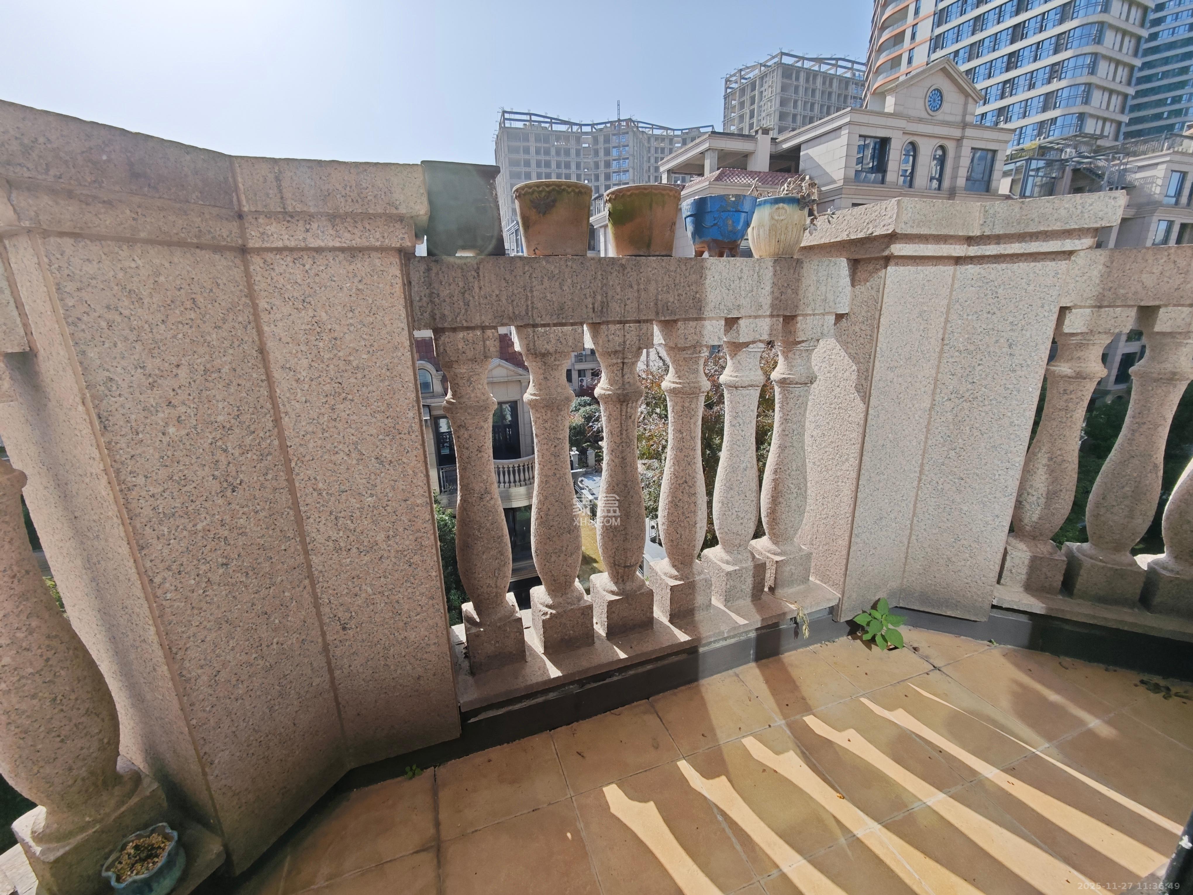 明昇壹城（明昇时代广场）一期  4室2厅2卫    4200.0元/月室内图