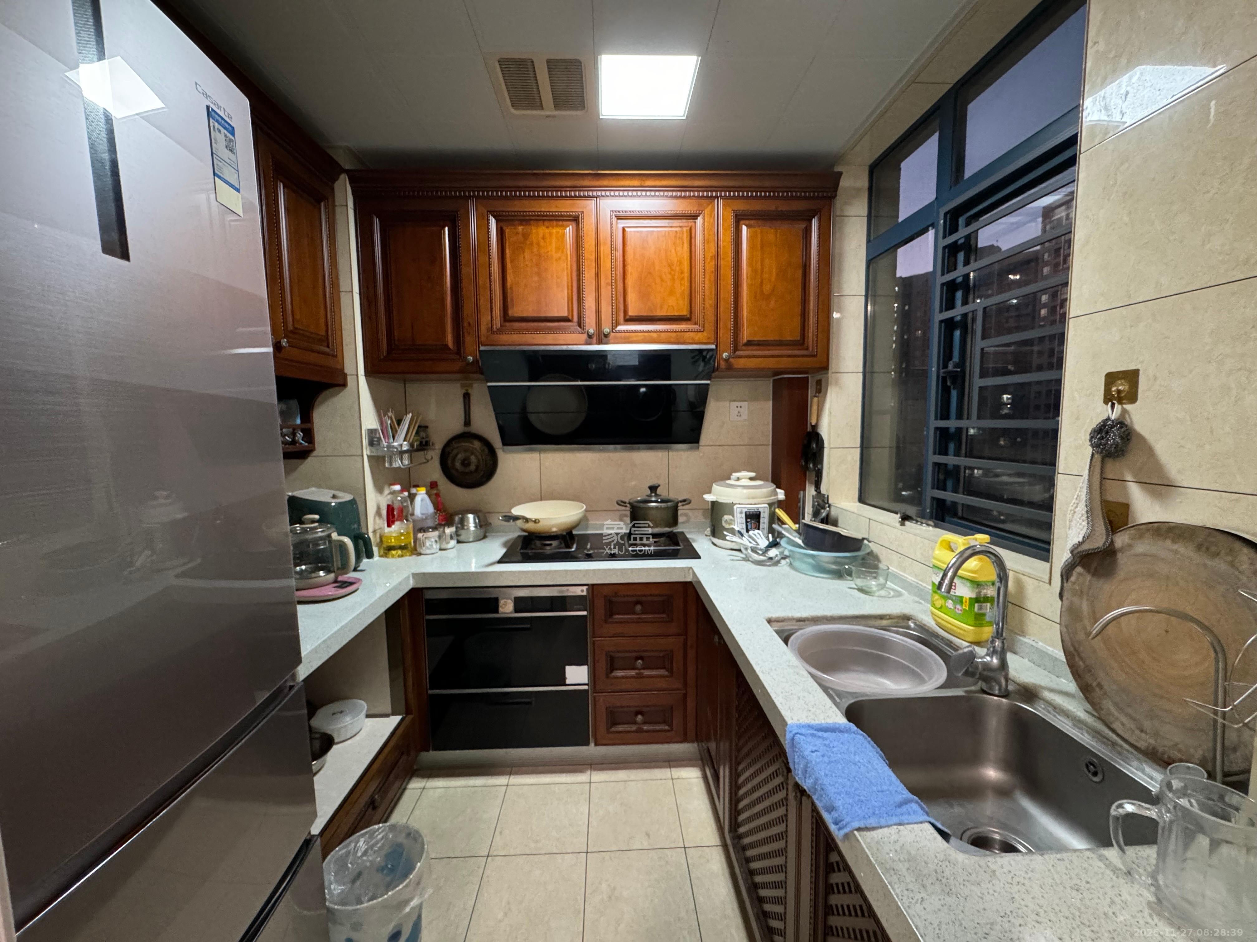 筑梦星园 4室2厅2卫 2400.0元/月 筑梦星园 4室2厅2卫 2400.0元/月室内图