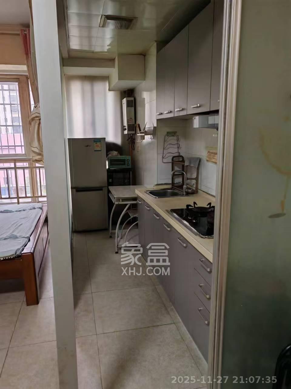 时代星城  1室1厅1卫    900.0元/月室内图