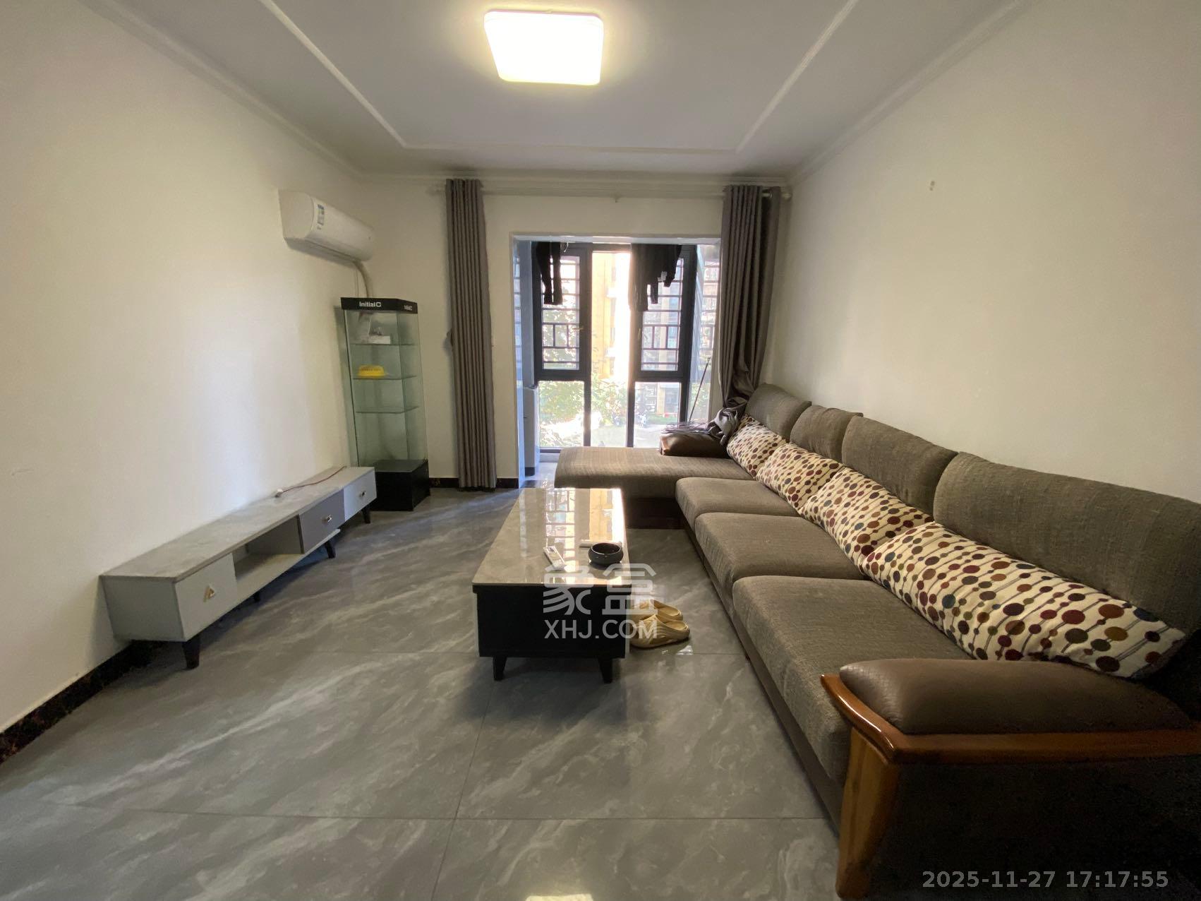 保利城（中航城国际社区、郡原美村）  4室2厅2卫    2000.0元/月