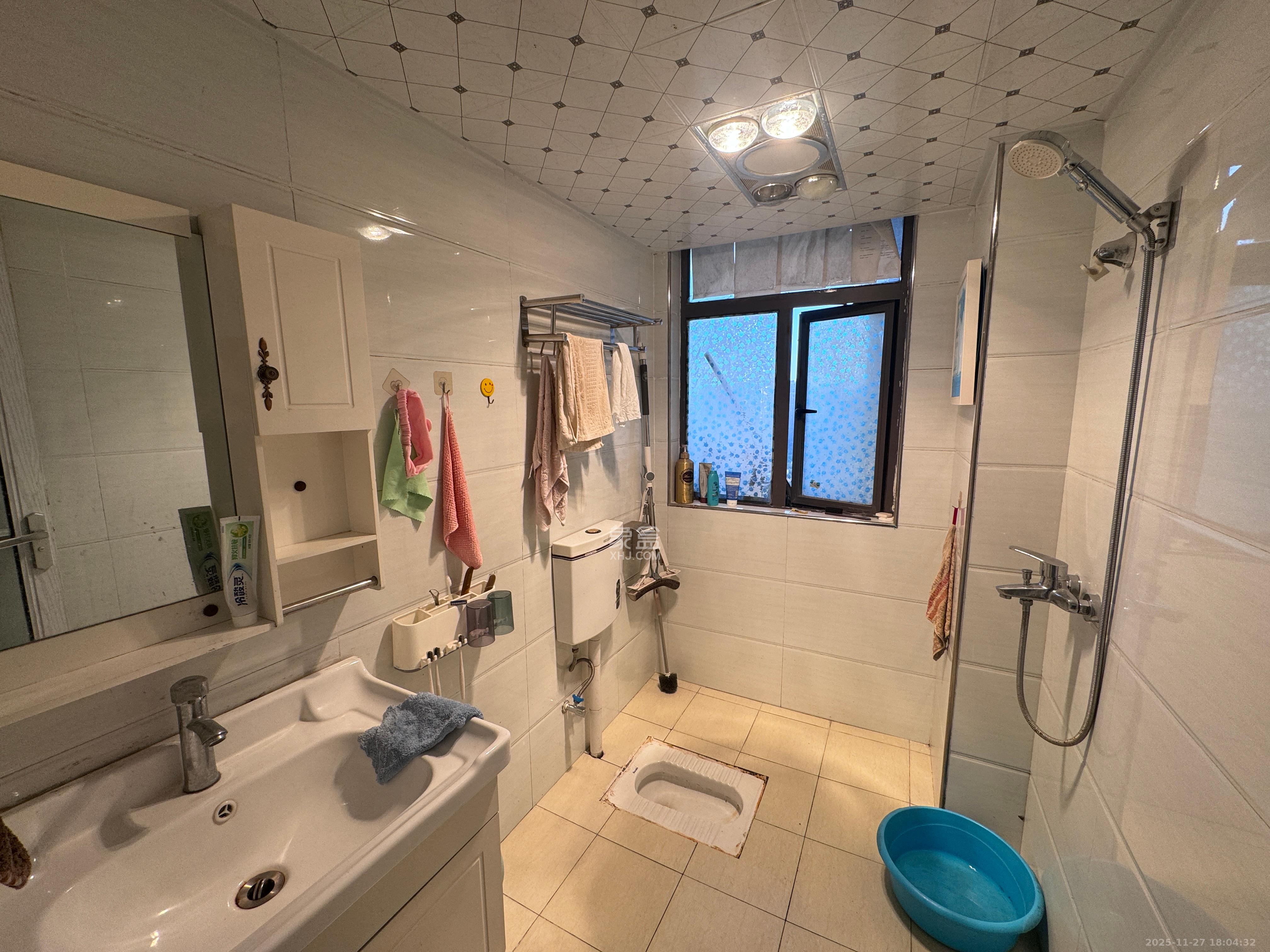 好望谷 1室2厅1卫 1700.0元/月 好望谷 1室2厅1卫 1700.0元/月室内图