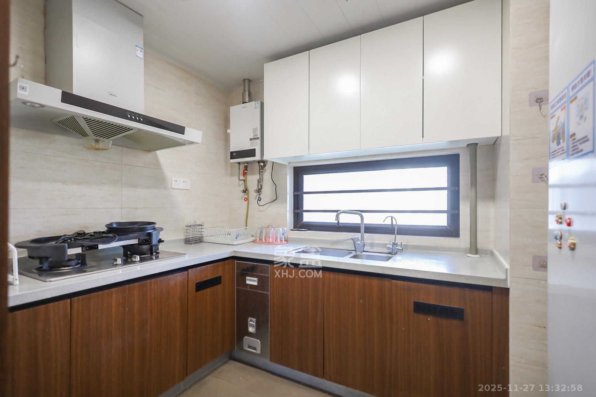 万科里金域国际 4室2厅2卫 249.0万 万科里金域国际 4室2厅2卫 249.0万厨房