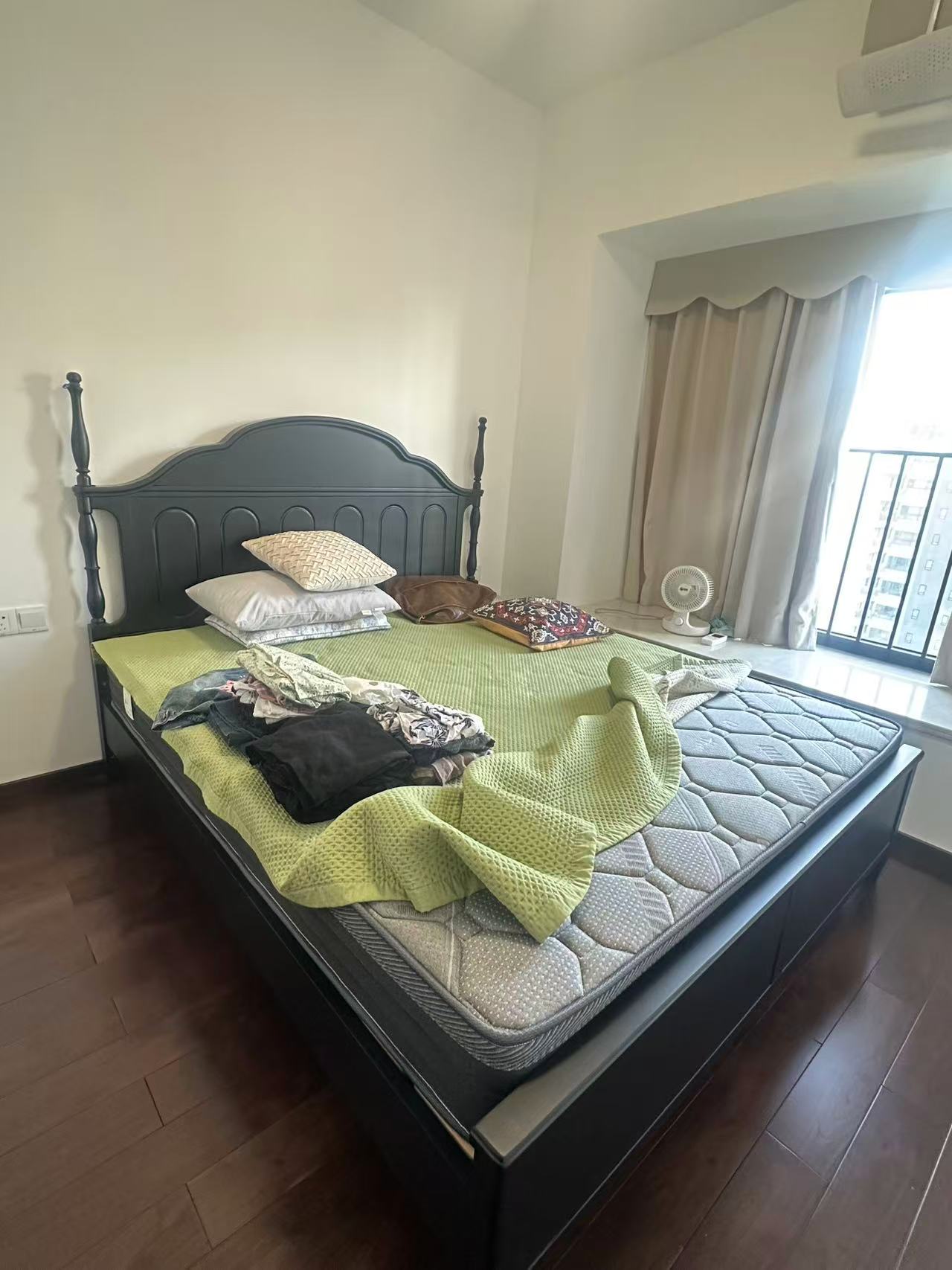 中海汇德里  5室2厅3卫    8000.0元/月室内图