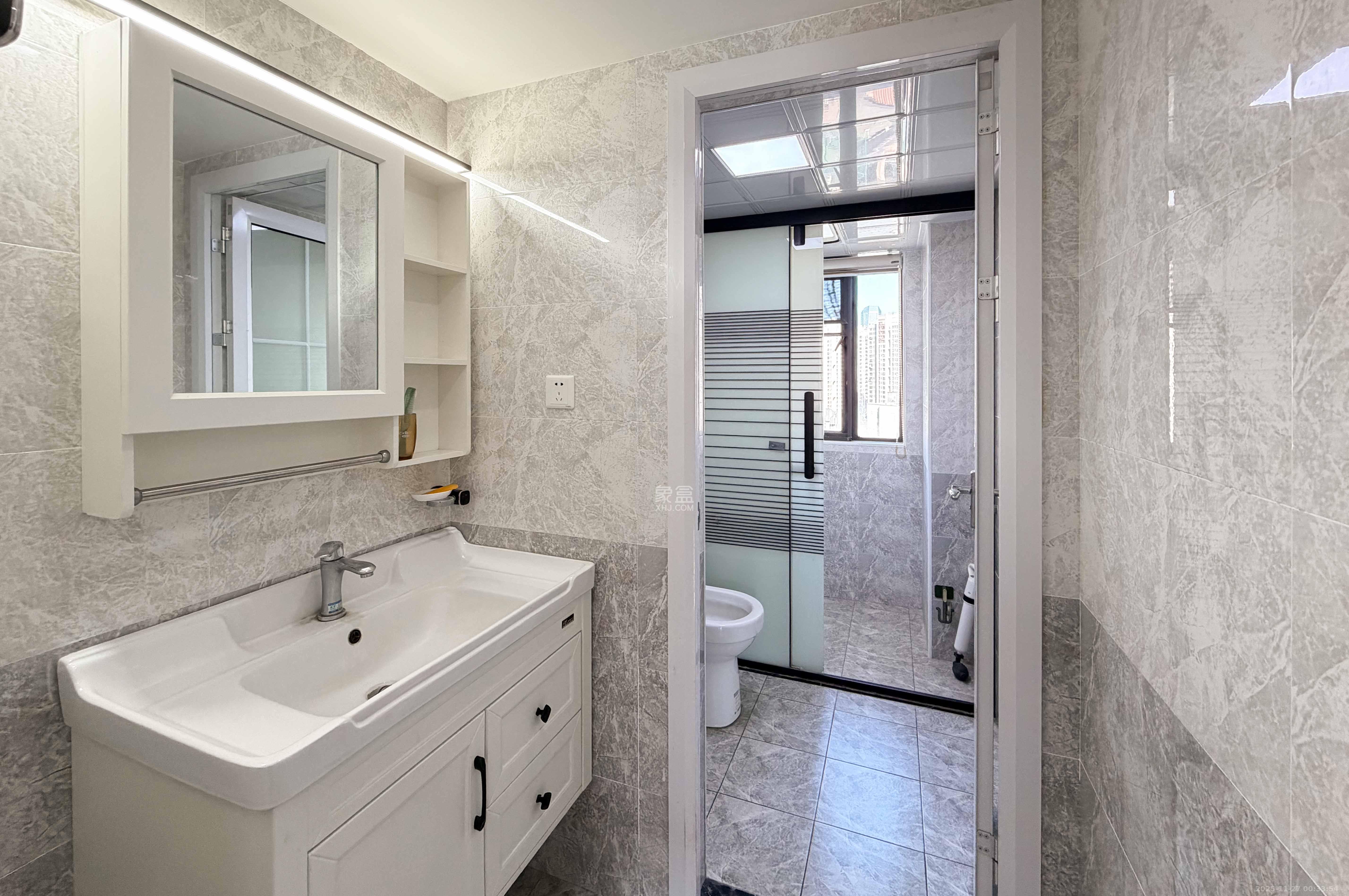 长房梅溪香山 4室2厅2卫 280.0万 长房梅溪香山 4室2厅2卫 280.0万卫生间