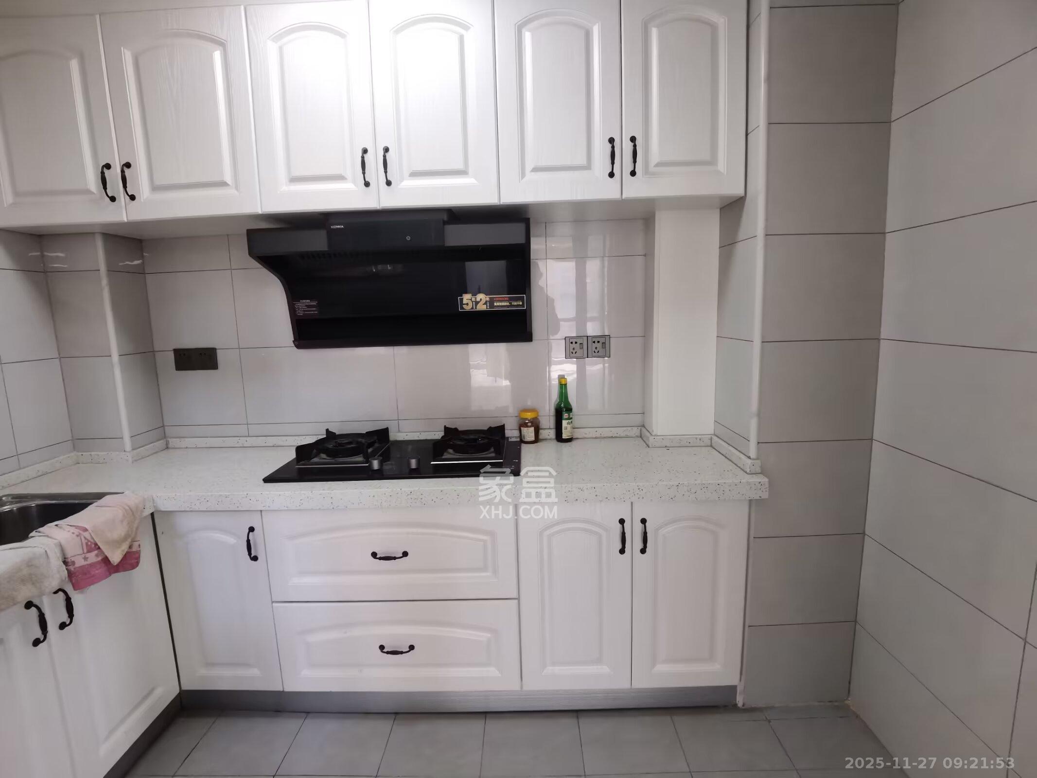 湖湘奥林匹克花园 3室2厅1卫 2300.0元/月 湖湘奥林匹克花园 3室2厅1卫 2300.0元/月室内图