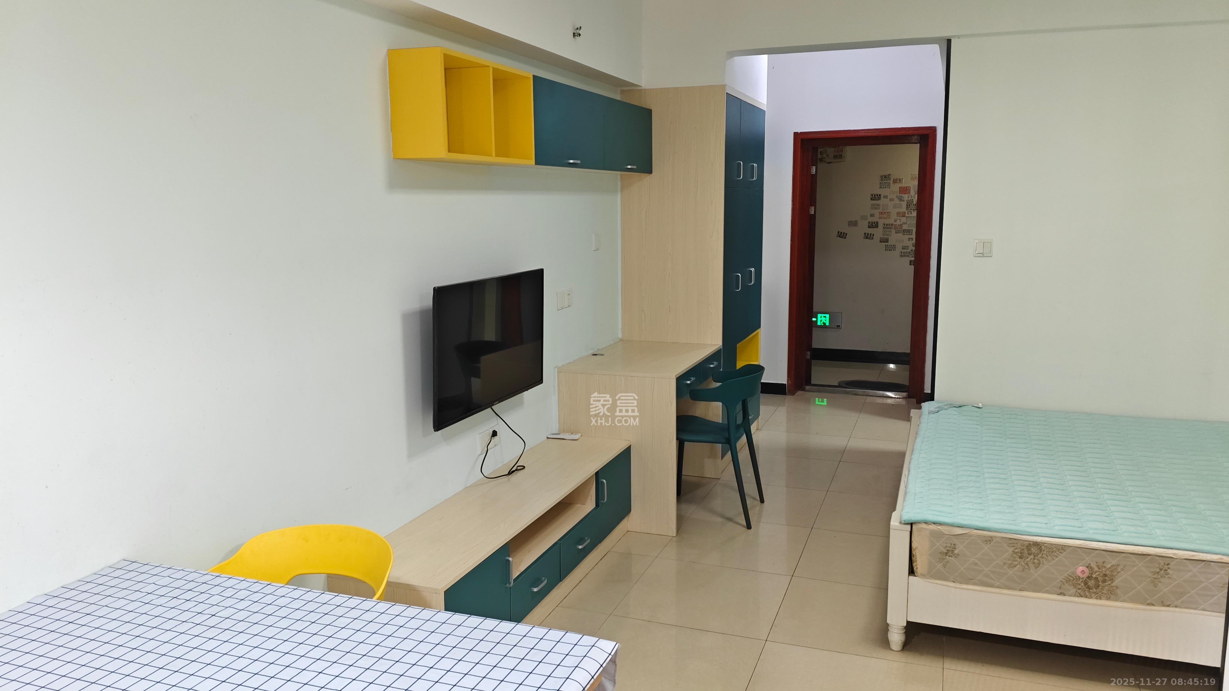 圭塘三小区 1室1厅1卫 1700.0元/月 圭塘三小区 1室1厅1卫 1700.0元/月室内图