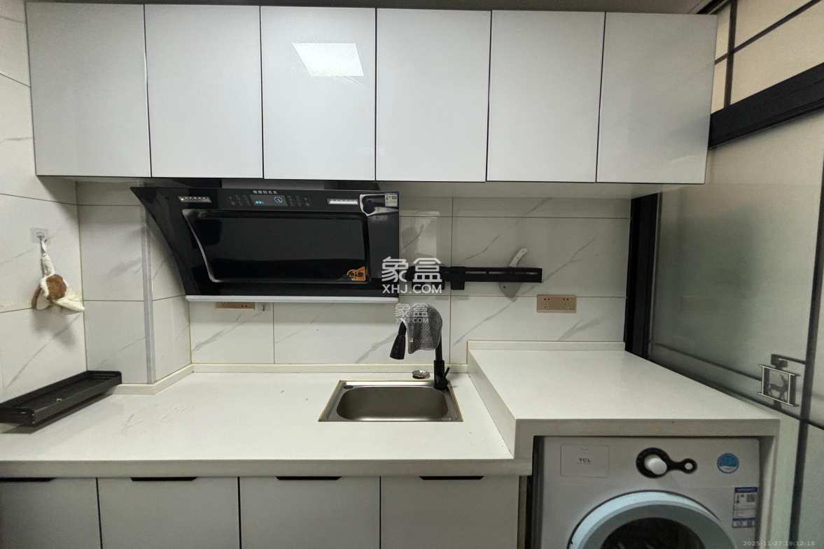 保利香槟国际 1室1厅1卫 1150.0元/月 保利香槟国际 1室1厅1卫 1150.0元/月室内图