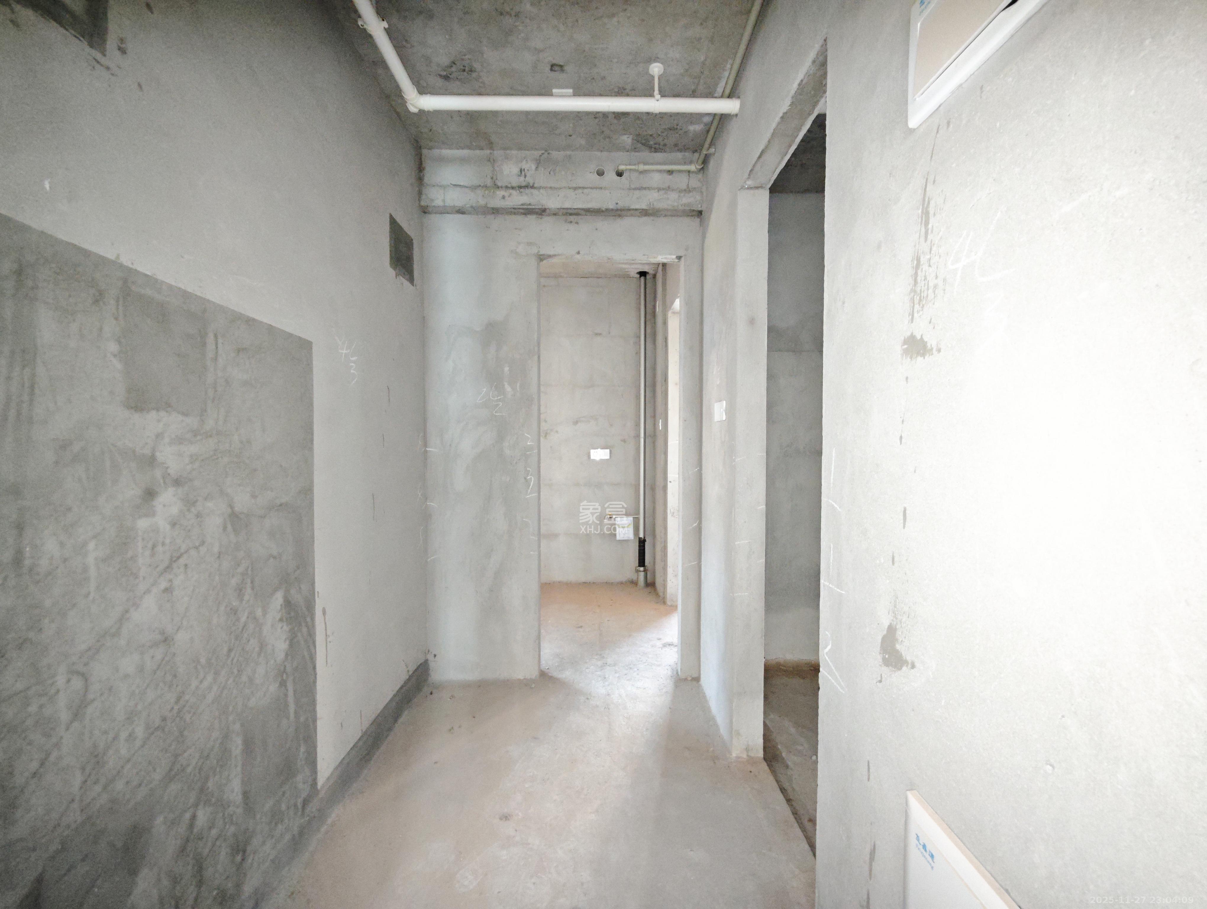 保利城(中航城国际社区、郡原美村) 4室2厅2卫 130.0万 保利城(中航城国际社区、郡原美村) 4室2厅2卫 130.0万其他