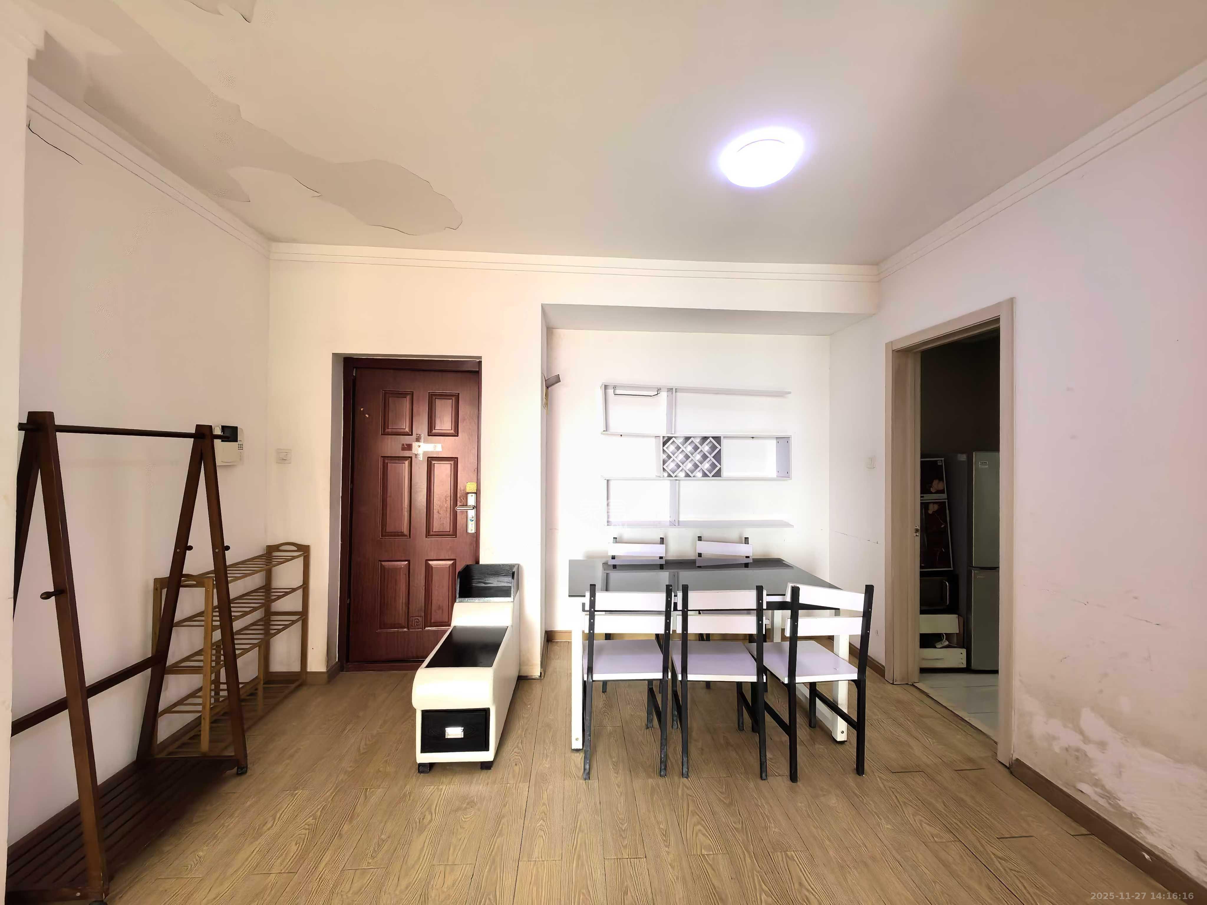 新城国际花都  2室1厅1卫    1300.0元/月室内图