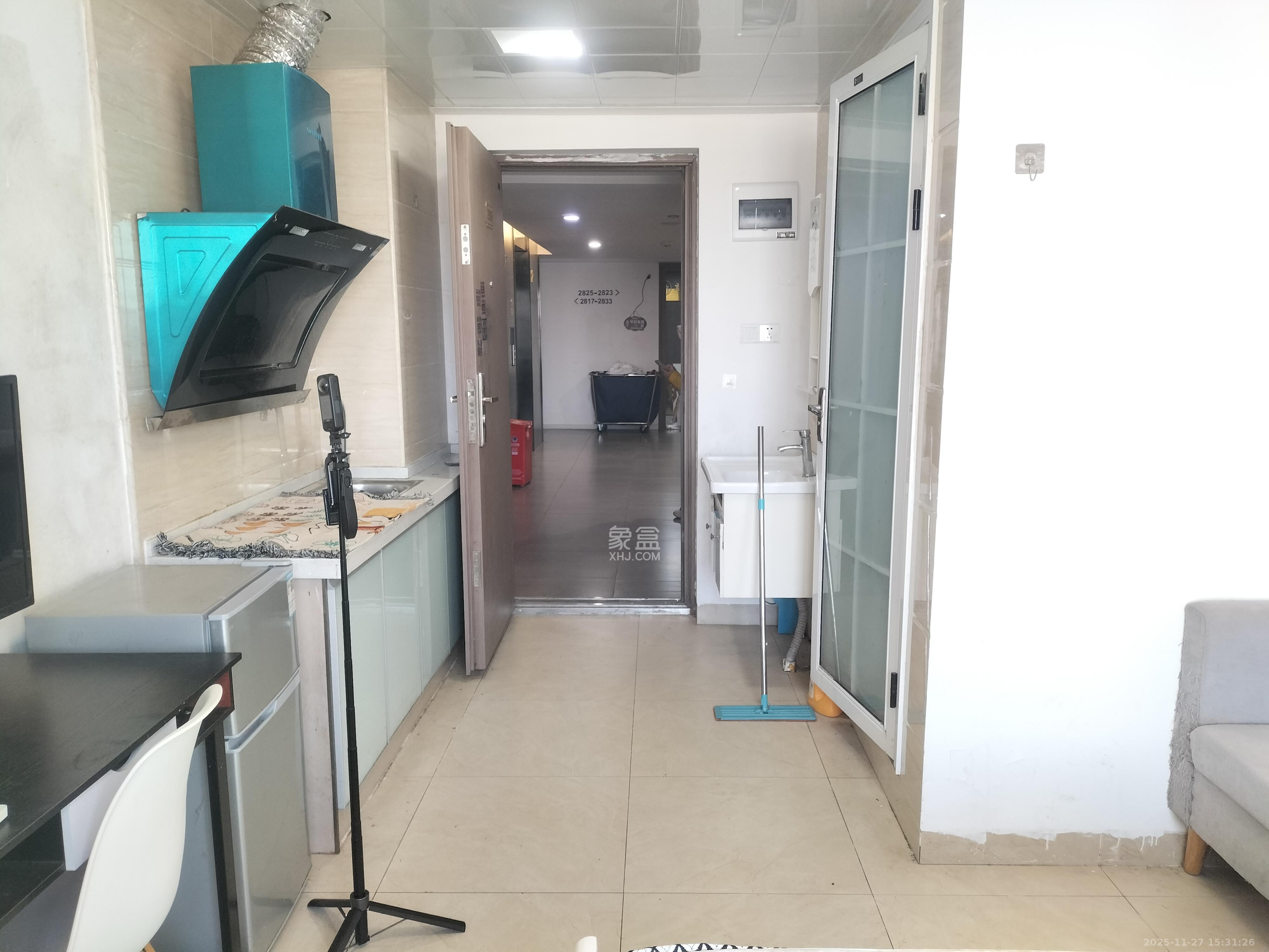 好莱城（弘德西街）  1室1厅1卫    1000.0元/月室内图