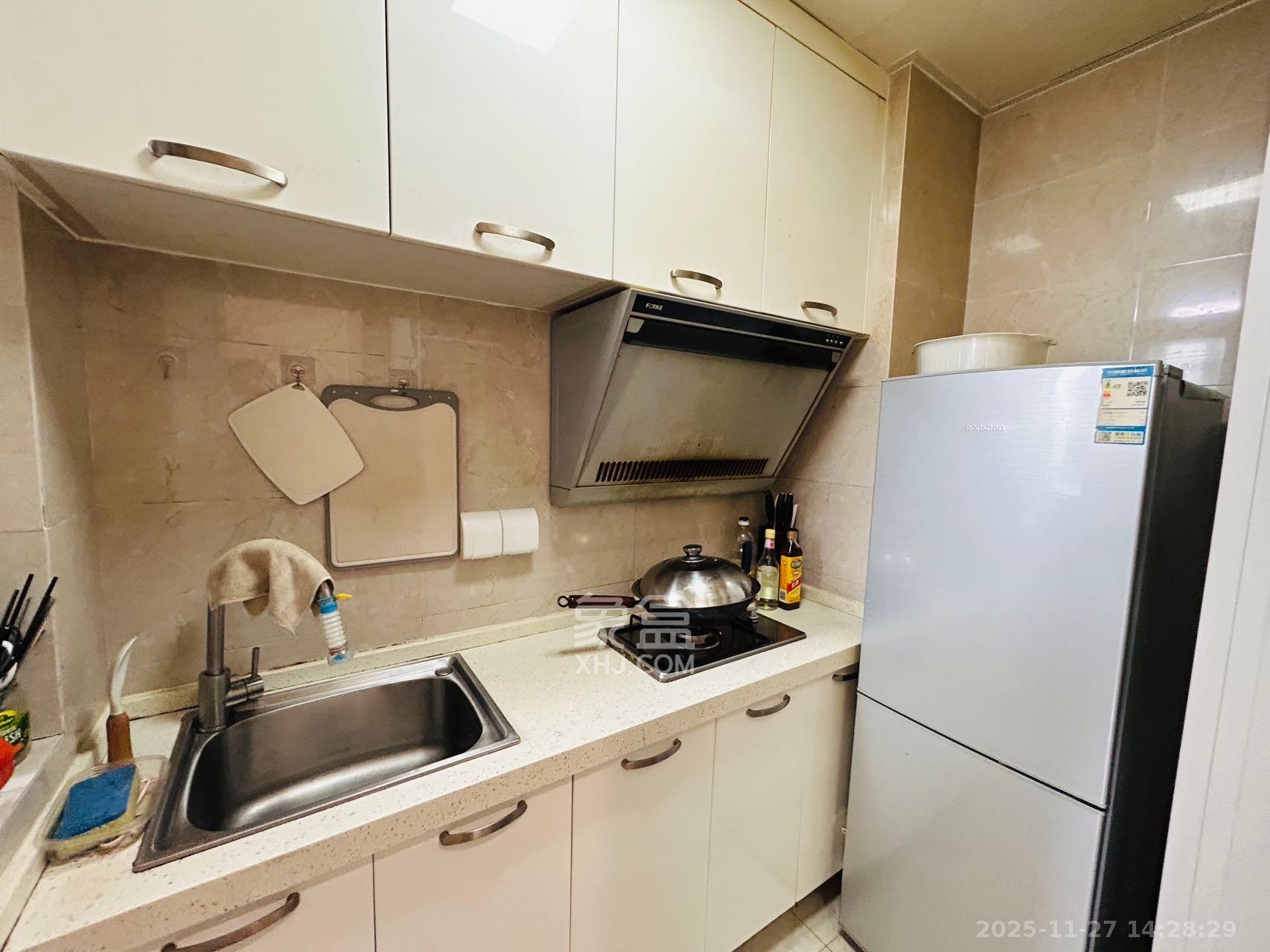 中建信和城  1室1厅1卫    1400.0元/月室内图