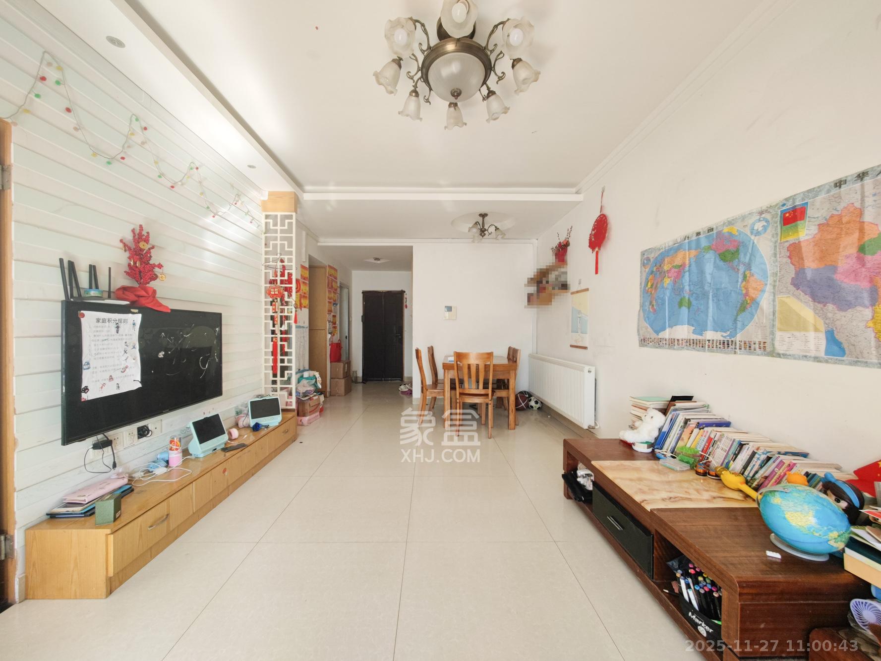 华银天际 2室1厅1卫 52.8万 华银天际 2室1厅1卫 52.8万客厅