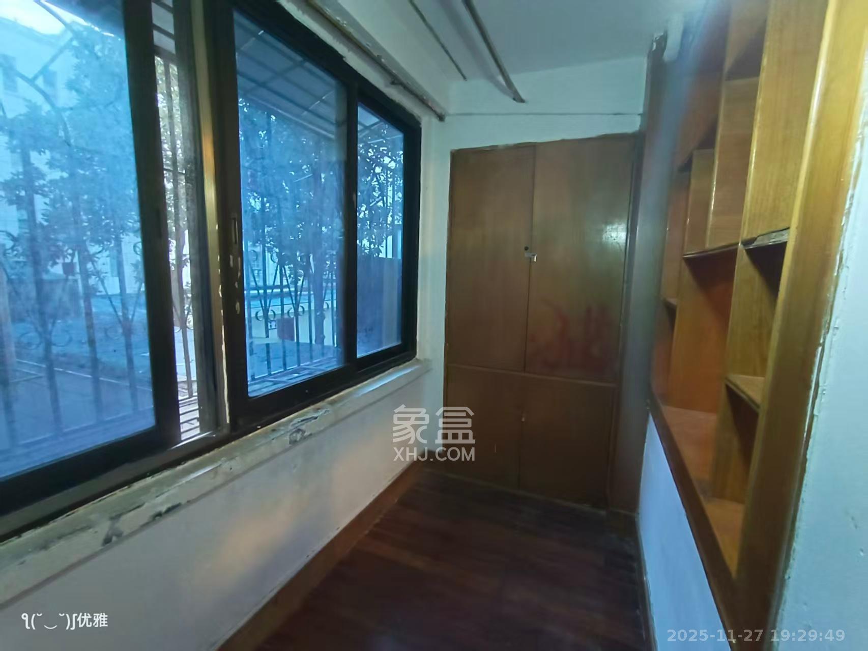 浏正街、东庆街散盘  2室1厅1卫    2000.0元/月室内图