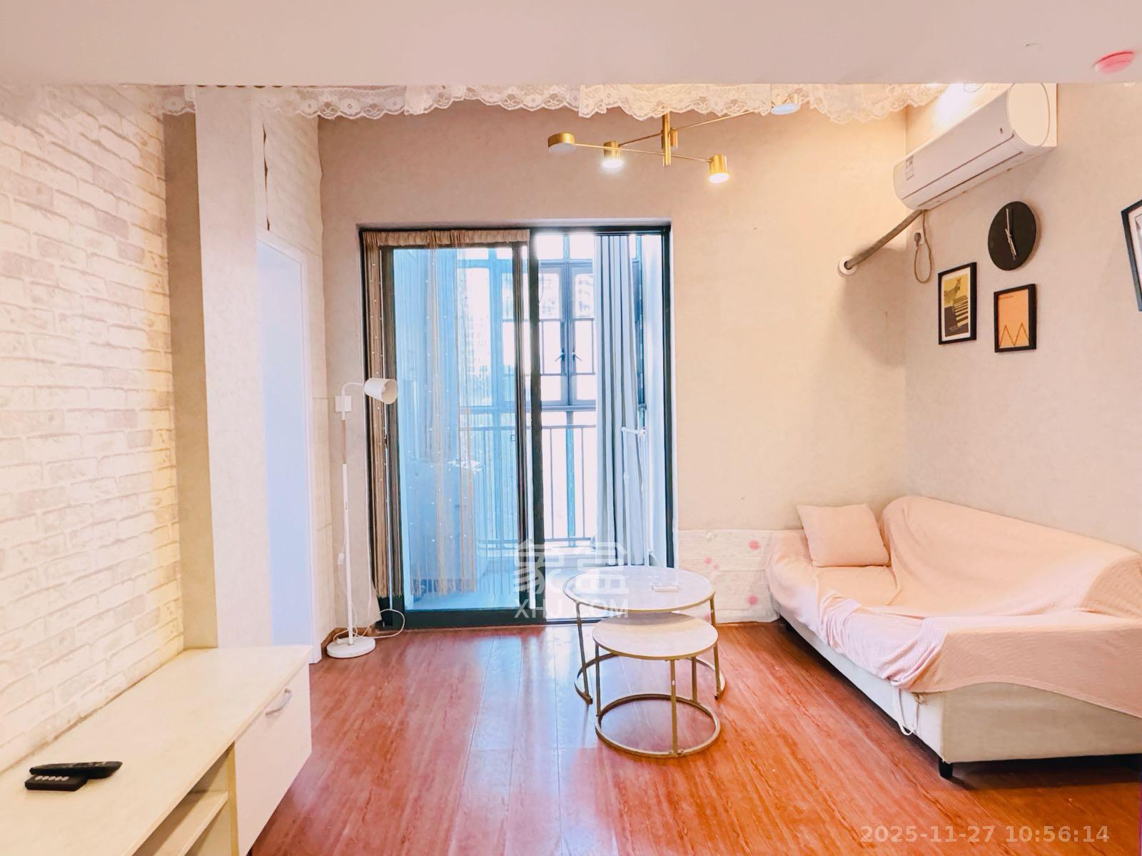 裕天国际商汇中心 1室1厅1卫 1500.0元/月 裕天国际商汇中心 1室1厅1卫 1500.0元/月室内图