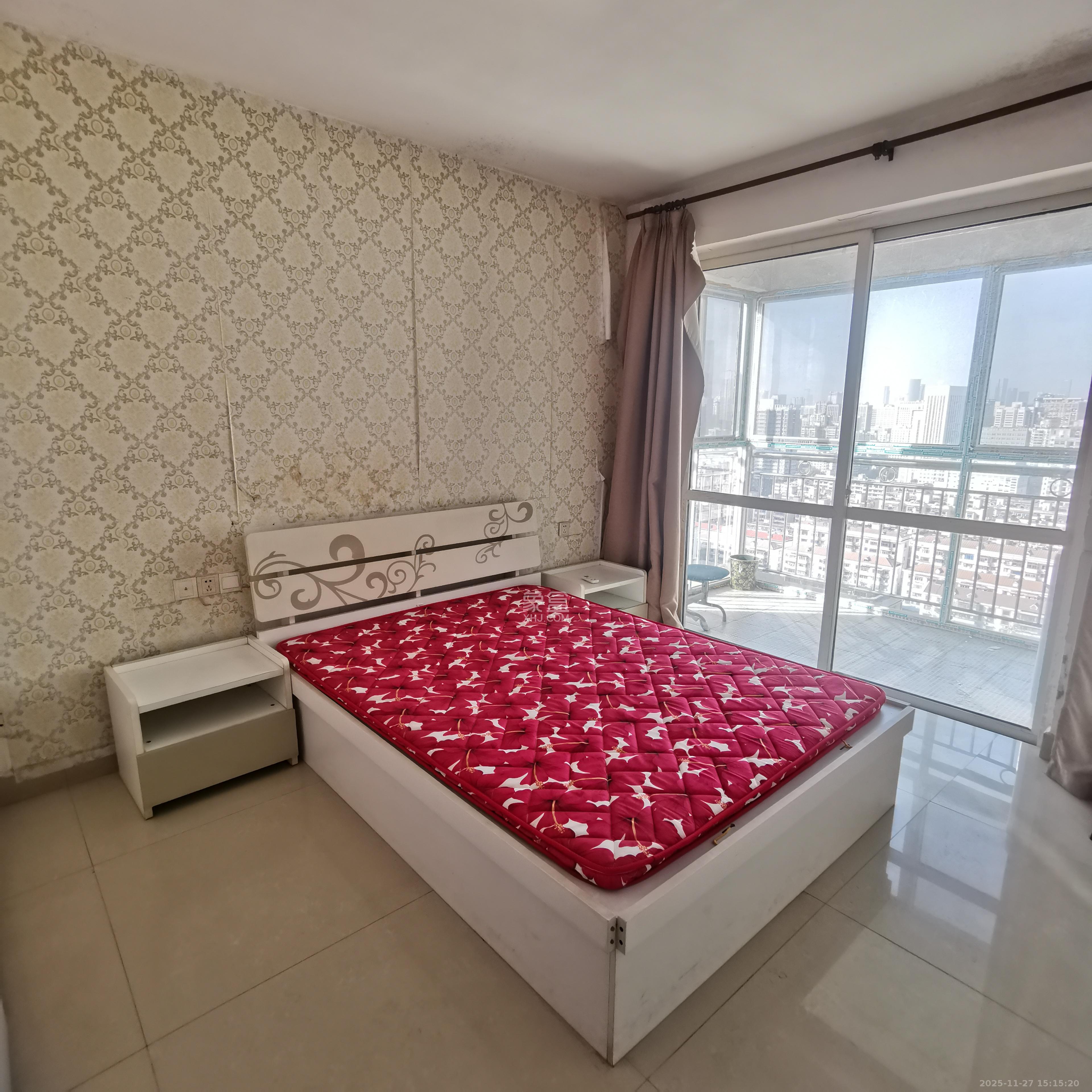 华韵07  2室2厅1卫    2000.0元/月室内图