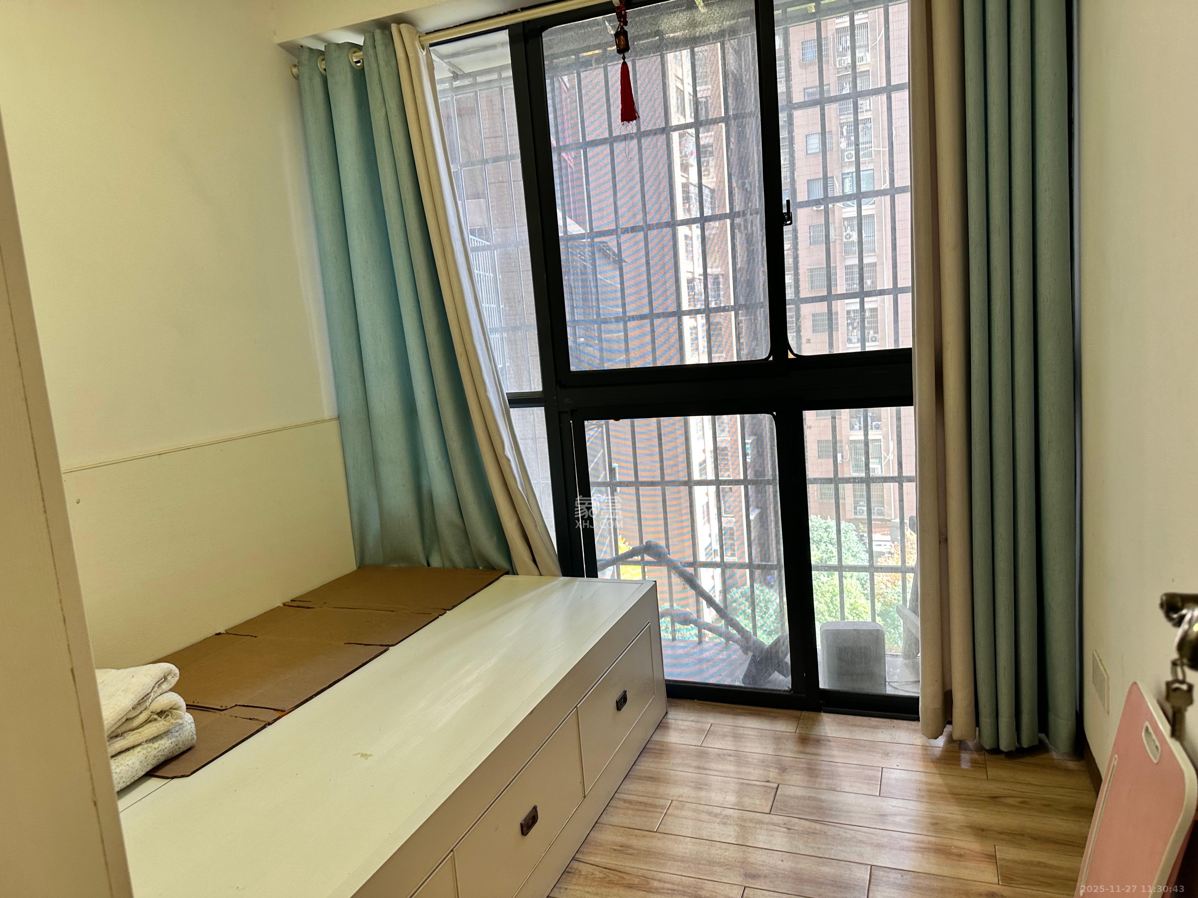 家和院 4室2厅2卫 2200.0元/月 家和院 4室2厅2卫 2200.0元/月室内图