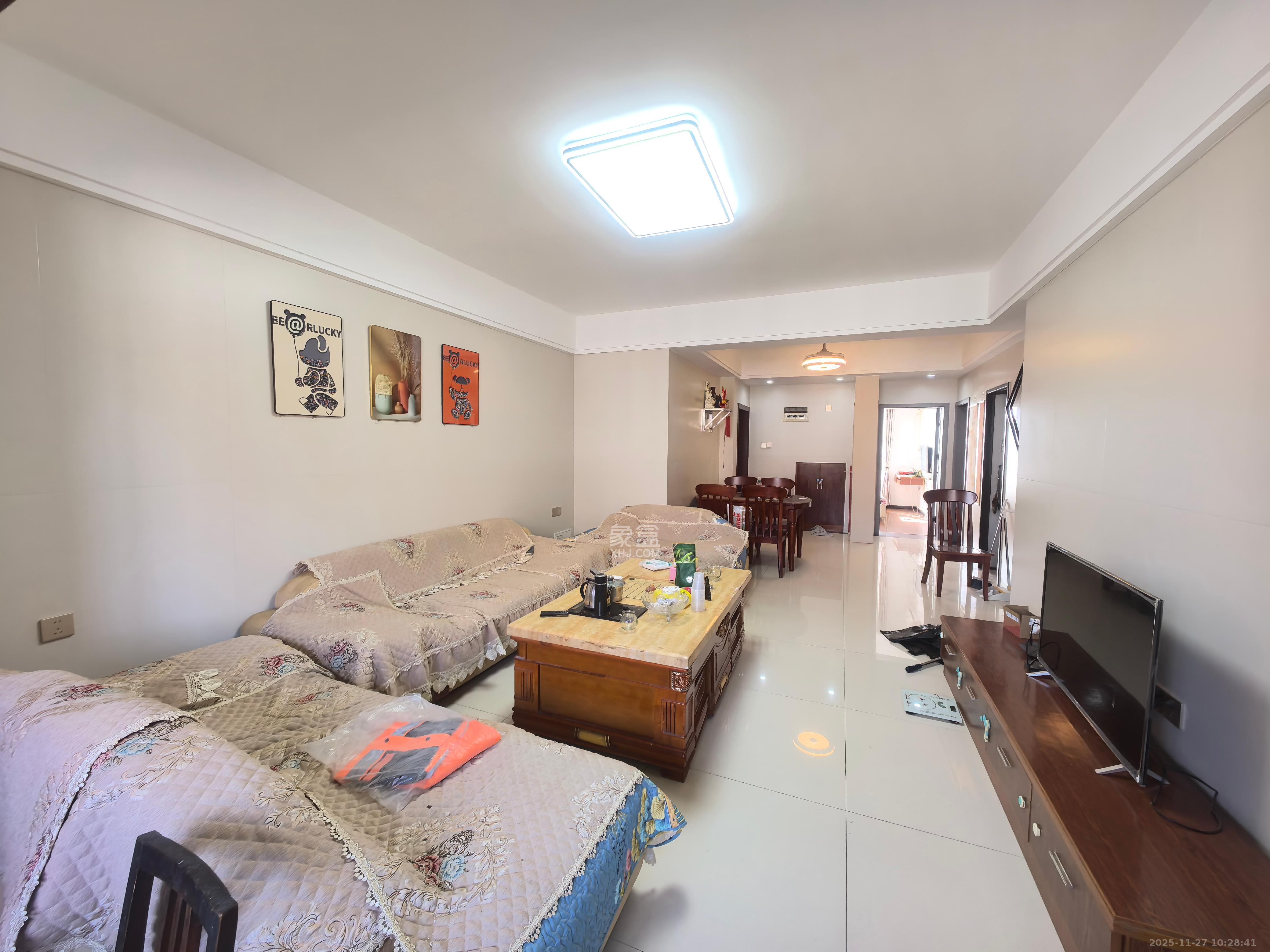 春满江南 3室2厅1卫 1600.0元/月 春满江南 3室2厅1卫 1600.0元/月室内图