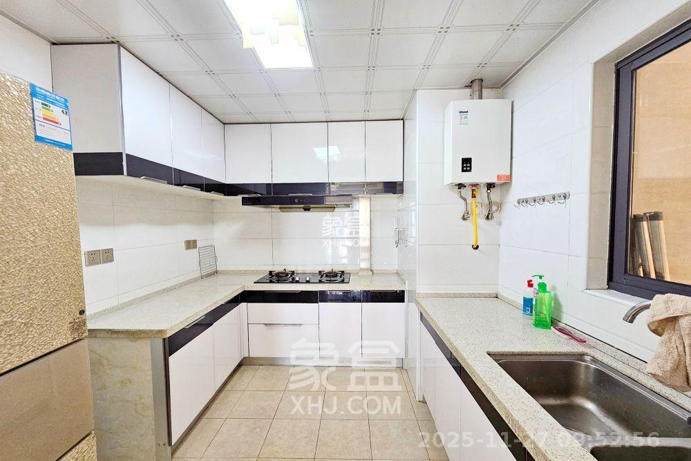 武广美誉  3室2厅1卫    2600.0元/月室内图