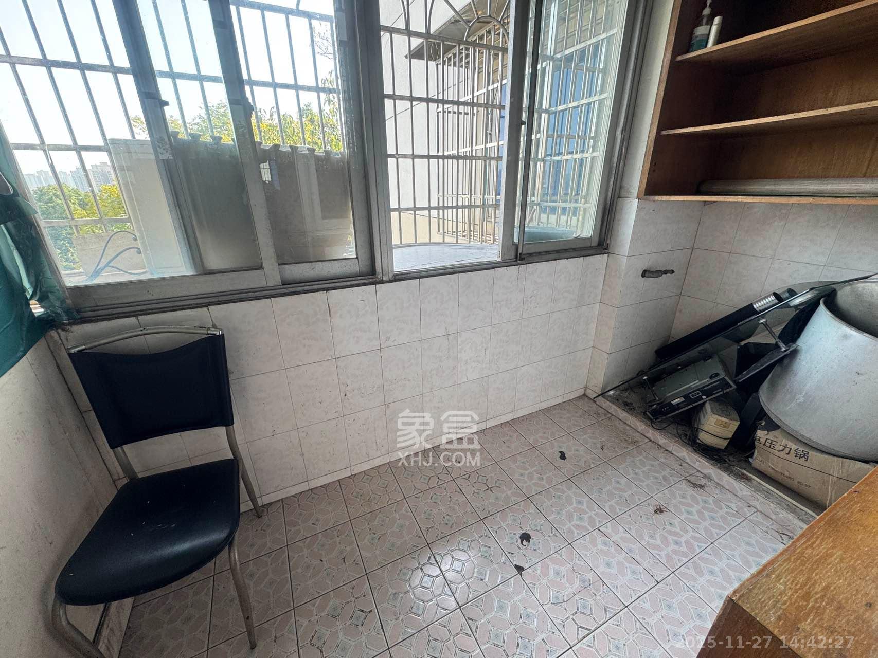 长沙市自来水有限公司金盆岭住宅区(赤岭路4号) 2室2厅1卫 1300.0元/月 长沙市自来水有限公司金盆岭住宅区(赤岭路4号) 2室2厅1卫 1300.0元/月室内图