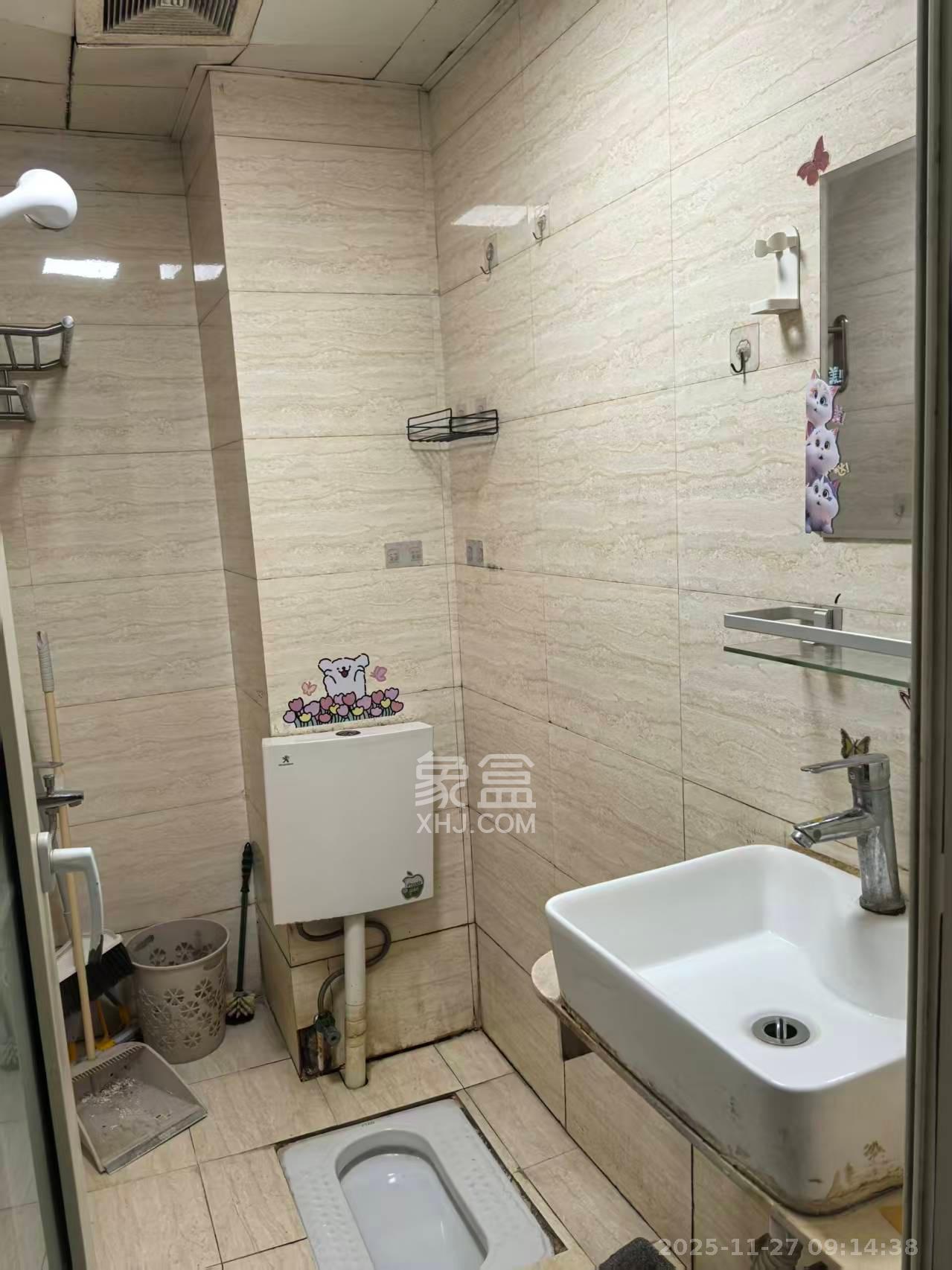 谋房博客(博客天街)  1室1厅1卫    1200.0元/月室内图