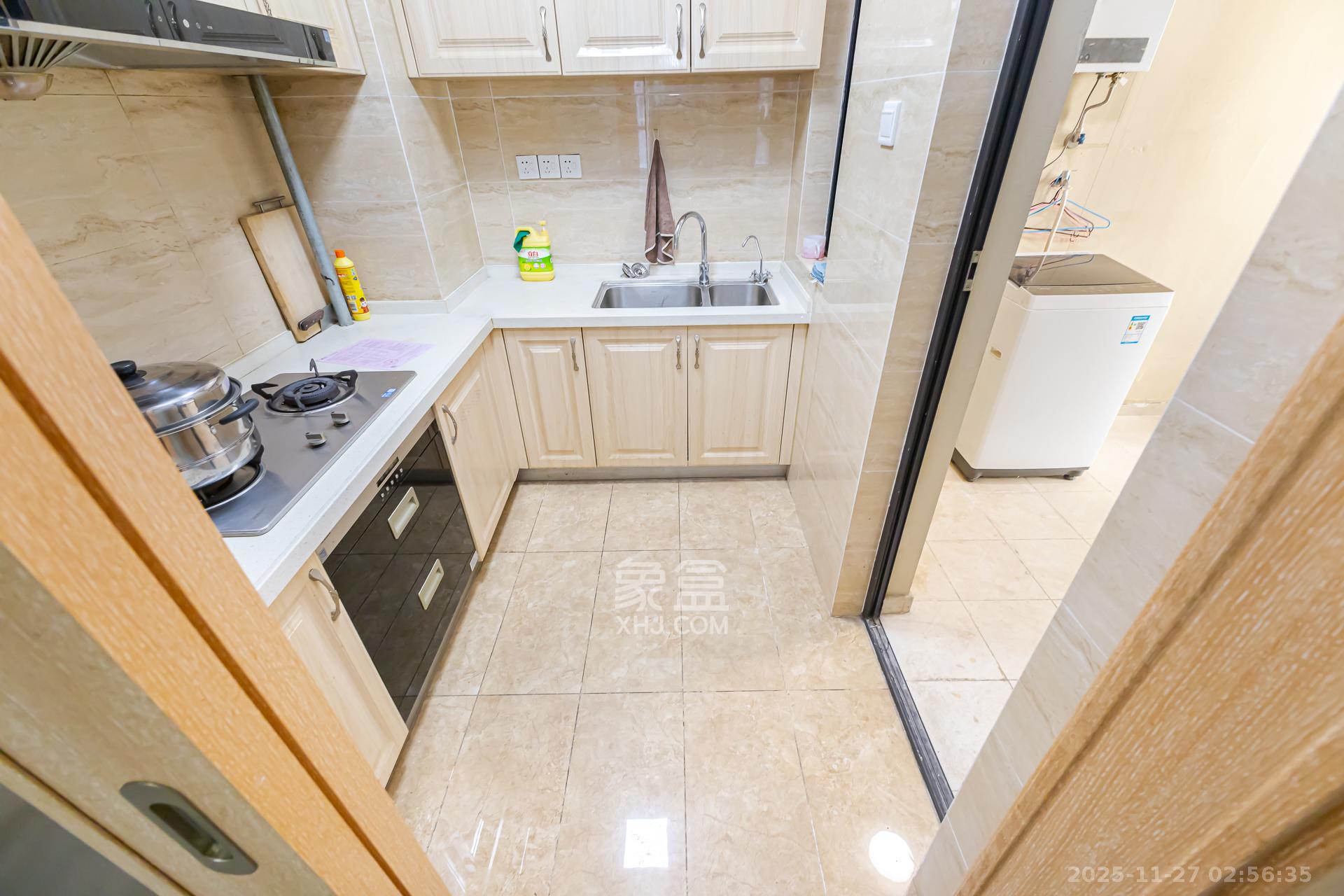 万润滨江天著 3室2厅2卫 106.0万 万润滨江天著 3室2厅2卫 106.0万厨房