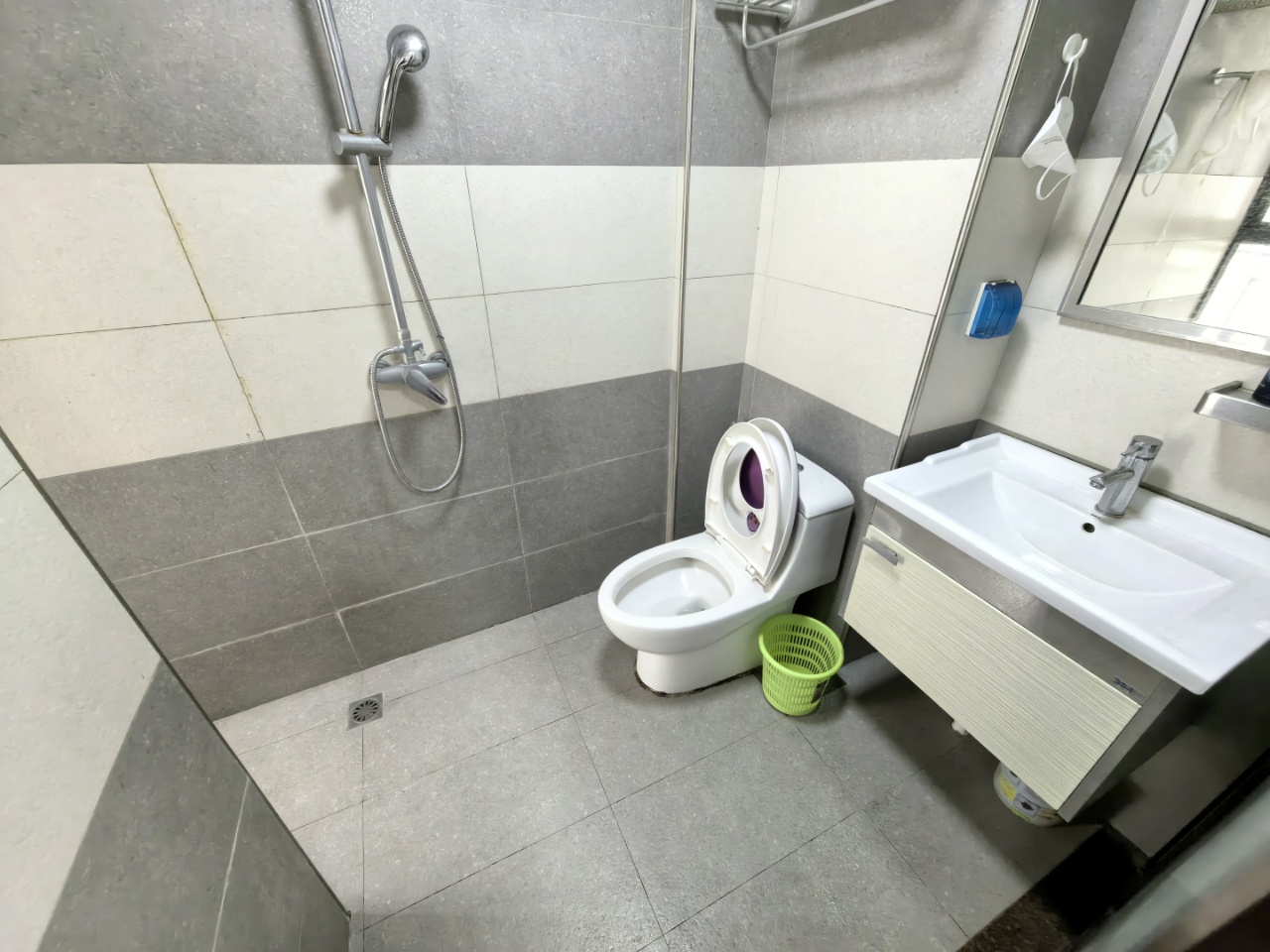 椰岛广场  1室1厅1卫    2500.0元/月室内图