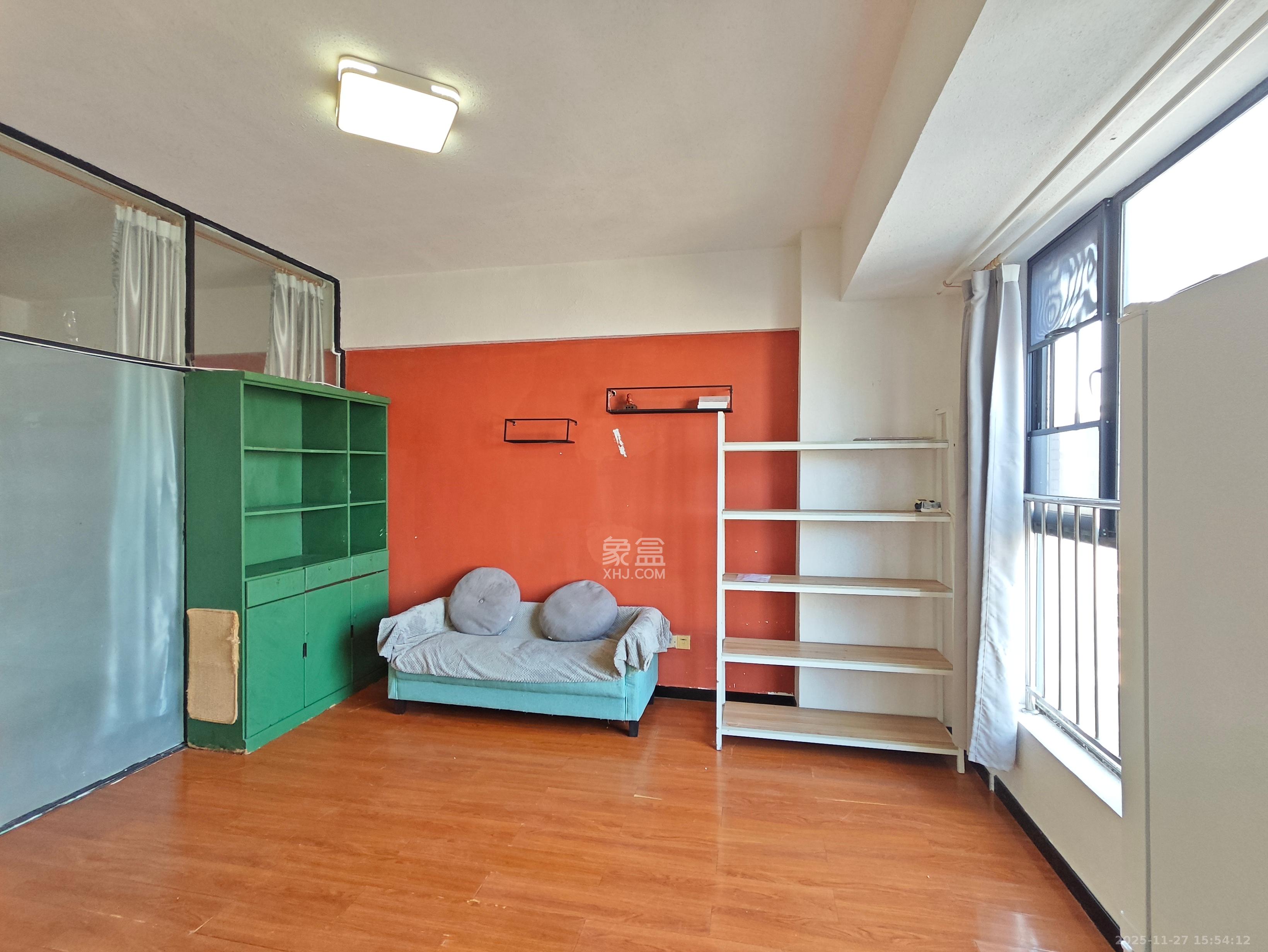 长大卧琥  1室1厅1卫    1300.0元/月