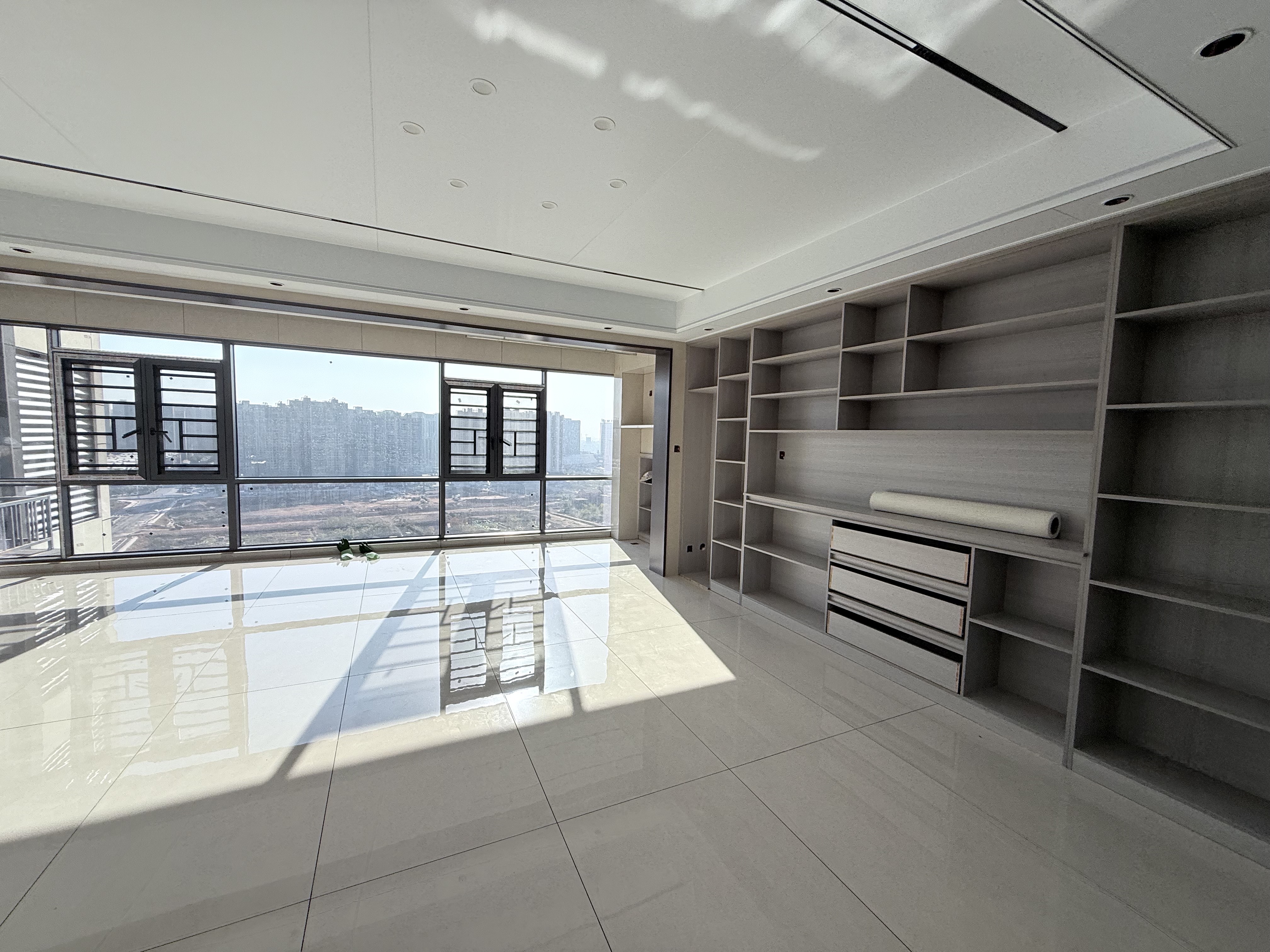 金钟悦江湾  3室2厅2卫    3200.0元/月室内图