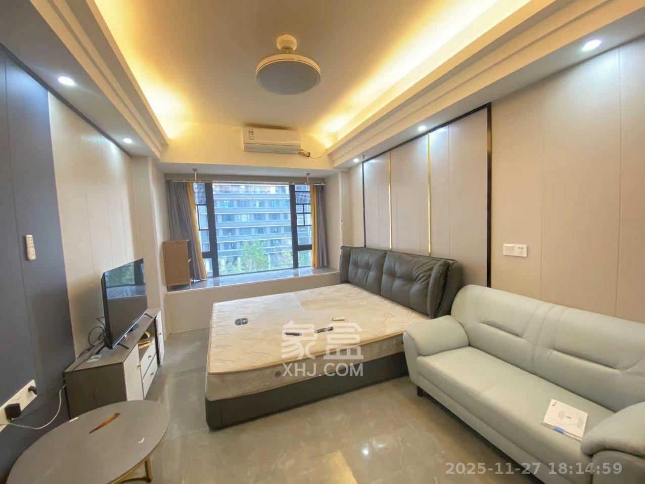 龙湖湘江星座（祺鑫星座公寓）  1室1厅1卫    1400.0元/月