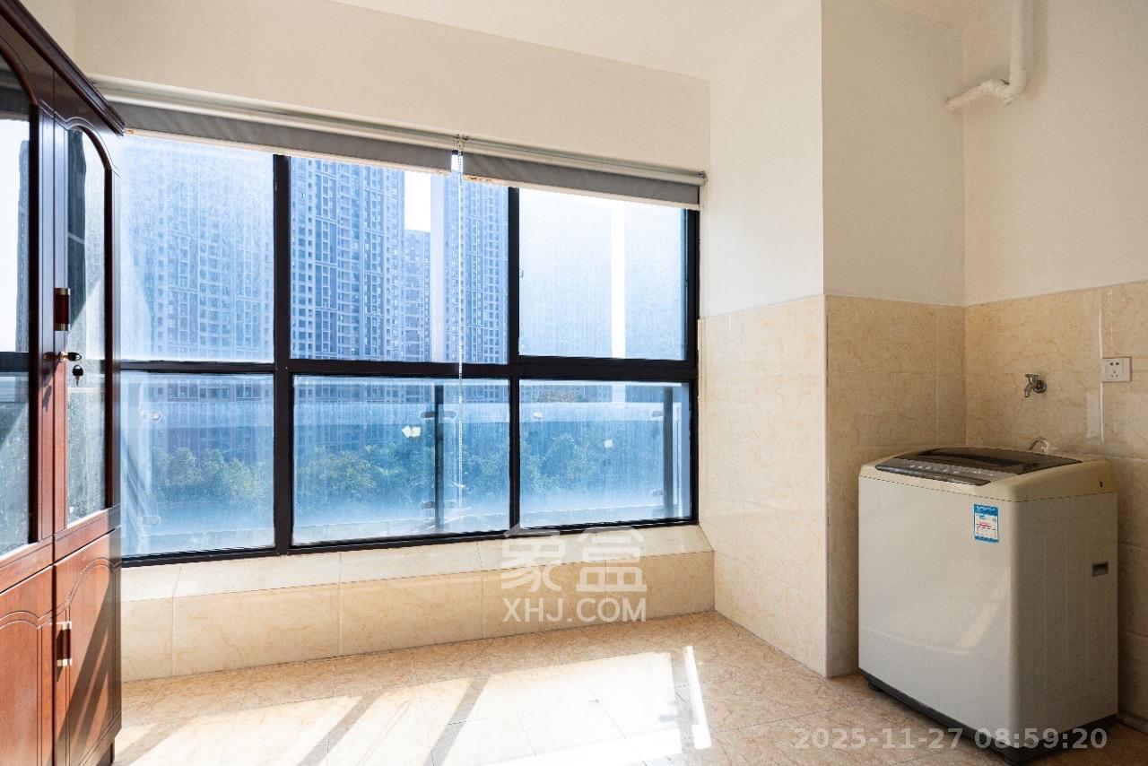 达美D6区 3室2厅1卫 3300.0元/月 达美D6区 3室2厅1卫 3300.0元/月室内图