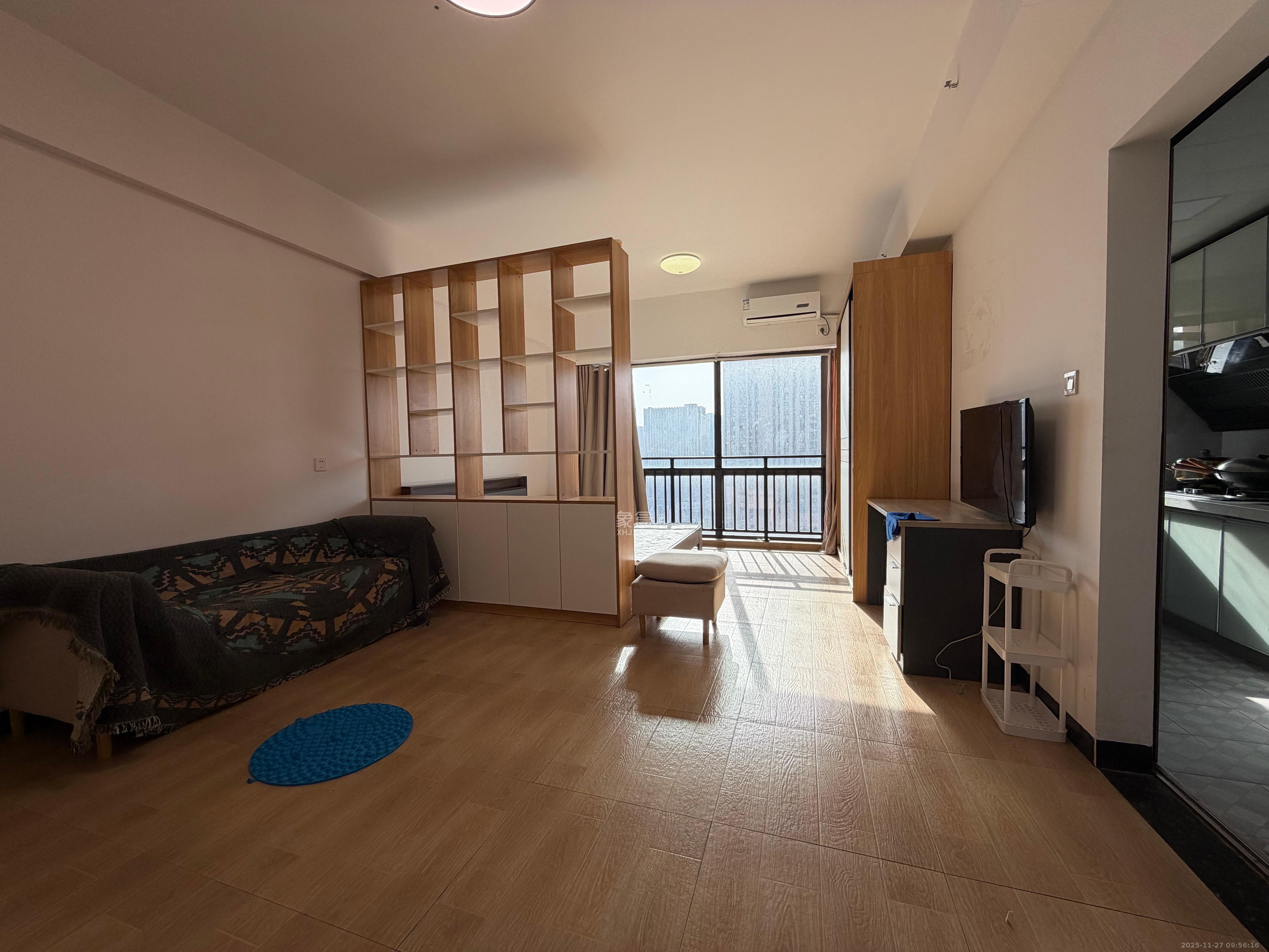 V领寓（岭南家园）  1室1厅1卫    1500.0元/月室内图