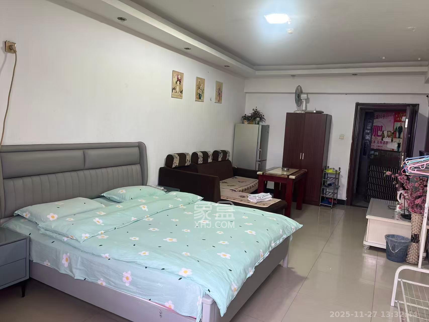 香颂国际  1室1厅1卫    1200.0元/月