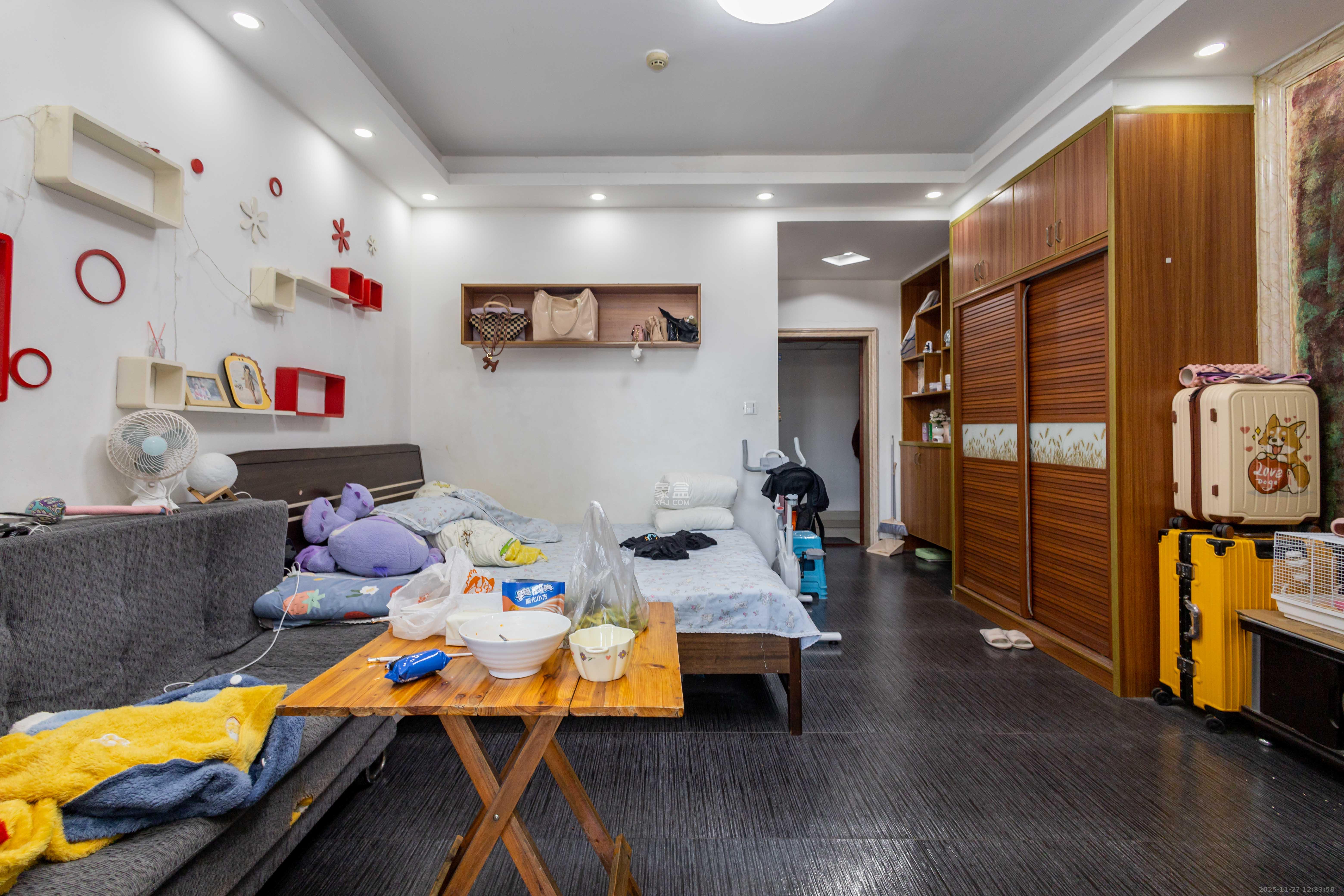 中欣楚天雅郡  1室1厅1卫    16.8万客厅