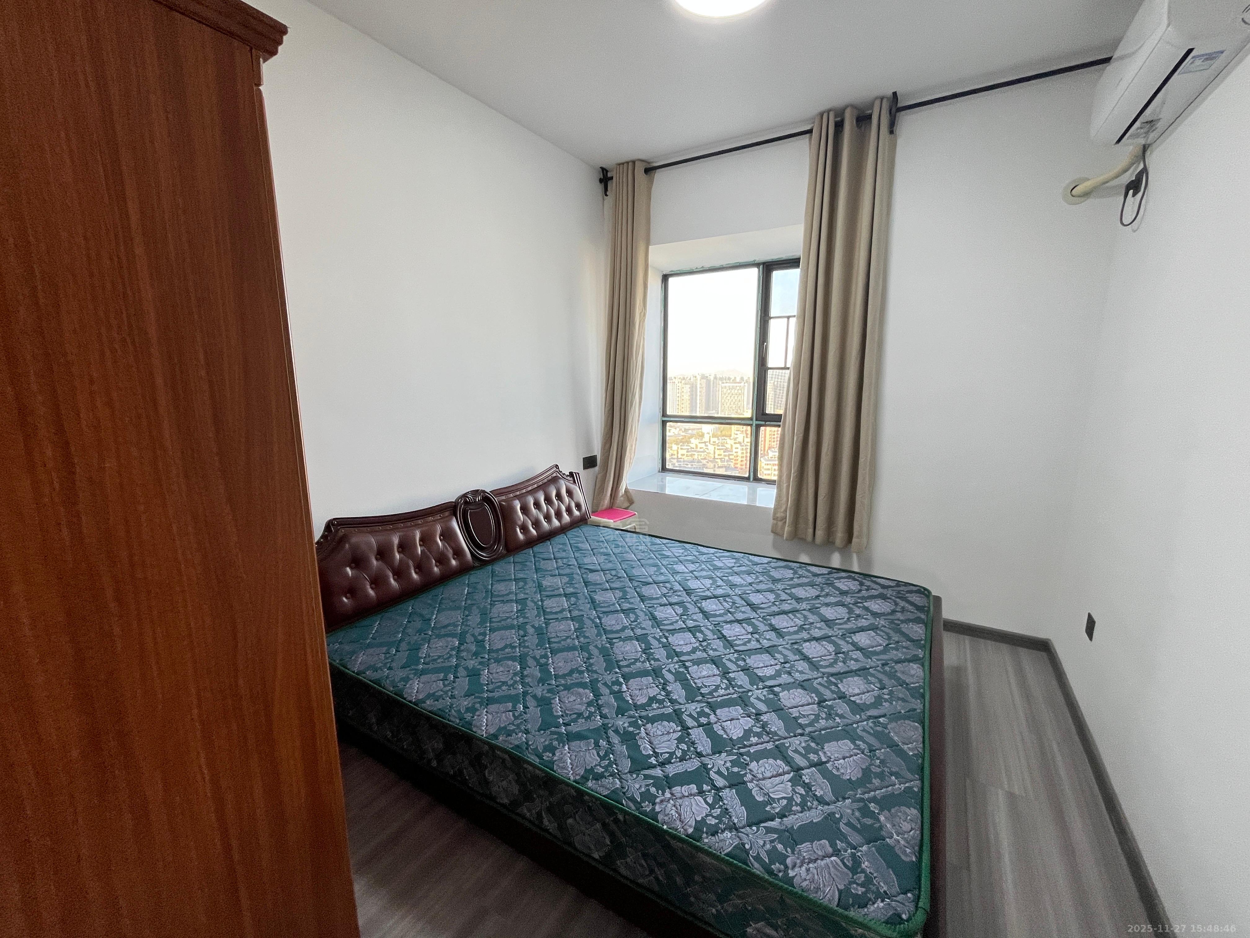 提香蓝岸 4室2厅2卫 2200.0元/月 提香蓝岸 4室2厅2卫 2200.0元/月室内图