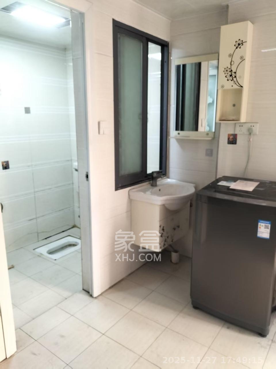 家和苑(原梅溪湖保障性住房一期) 2室2厅1卫 1800.0元/月 家和苑(原梅溪湖保障性住房一期) 2室2厅1卫 1800.0元/月室内图