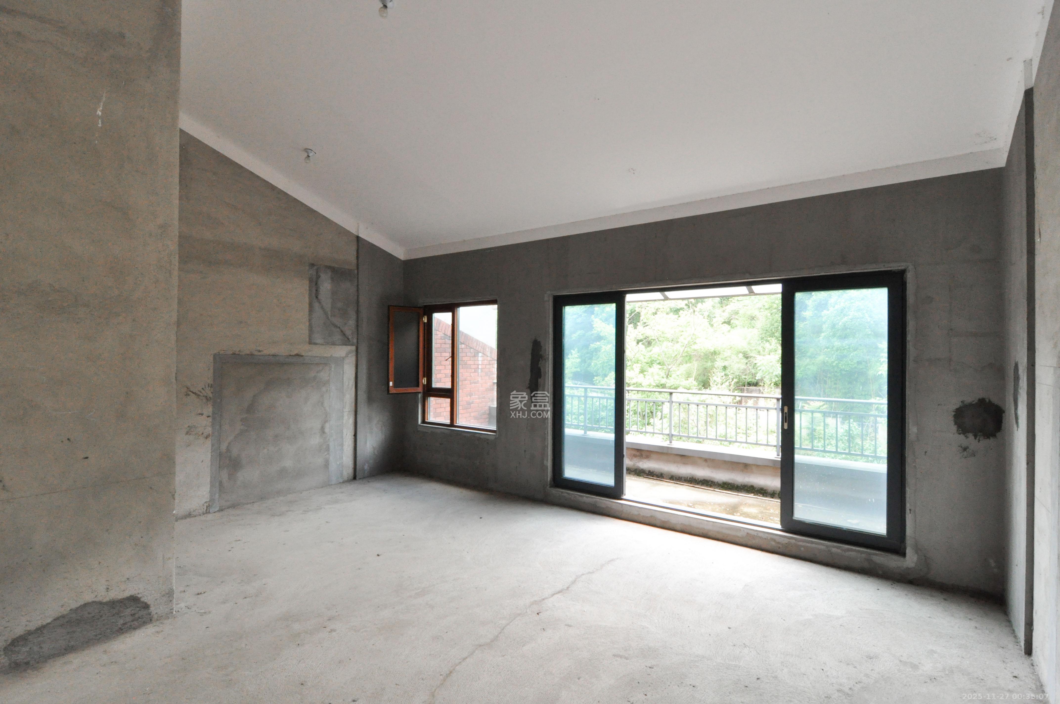 长房梅溪香山 6室2厅4卫 950.0万 长房梅溪香山 6室2厅4卫 950.0万其他