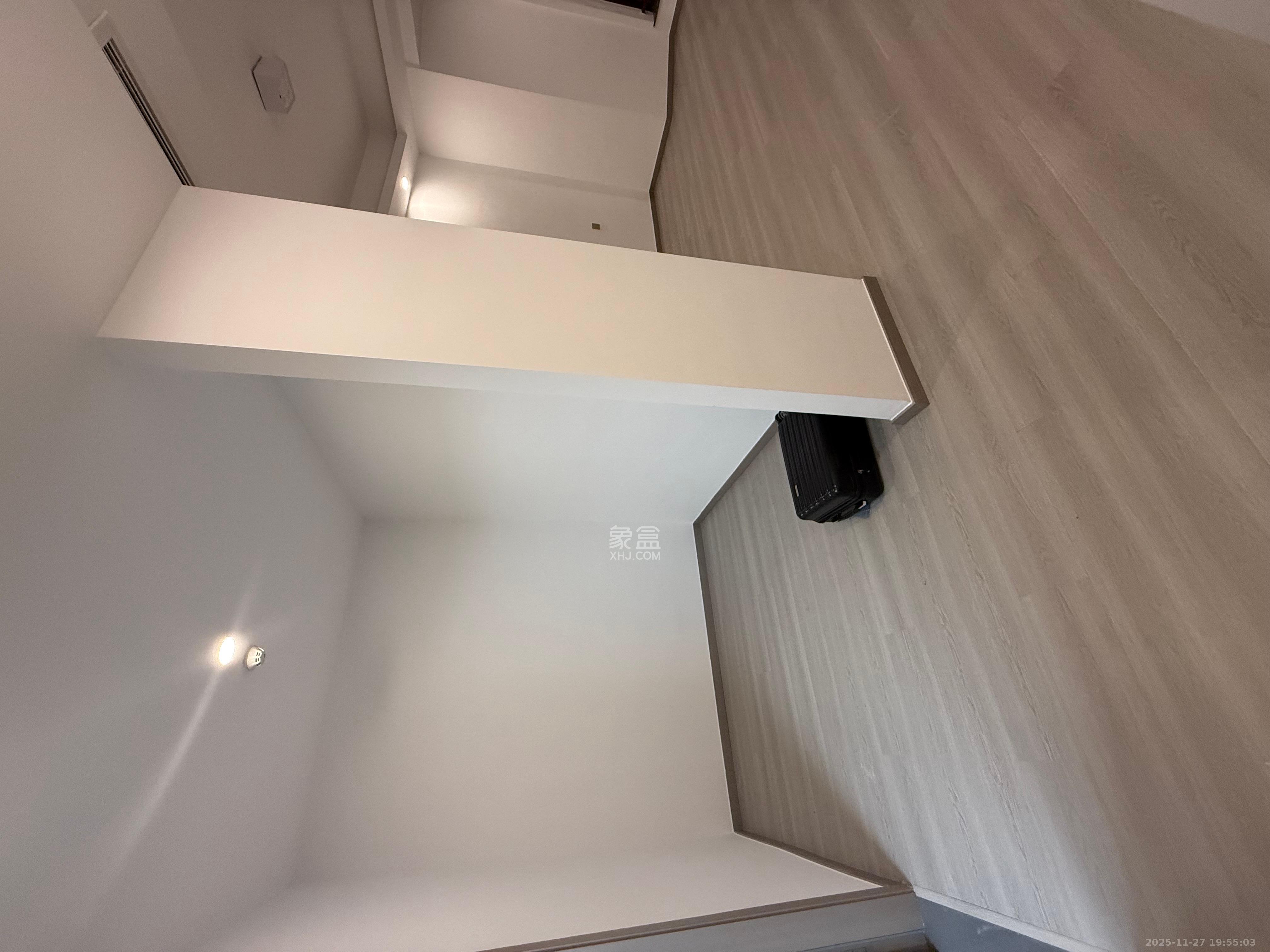 富兴时代御城  3室2厅2卫    7500.0元/月室内图