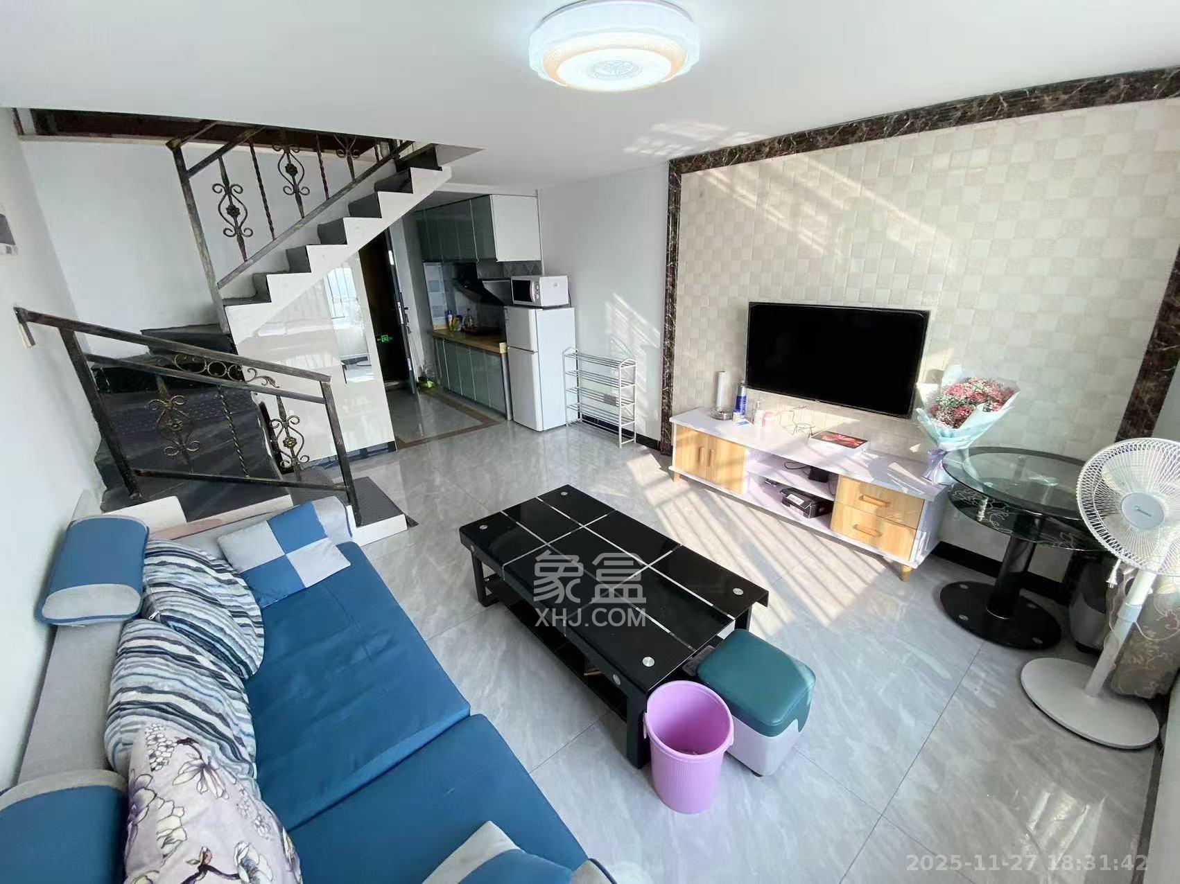 芙蓉万国城MOMA（卓越汇富苑）  2室1厅1卫    1500.0元/月室内图