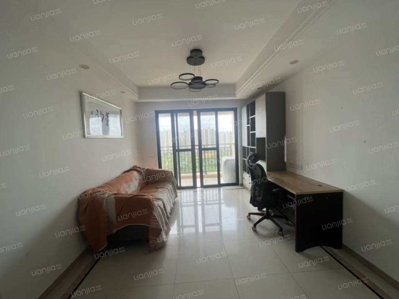 中海锦城  2室2厅1卫    2700.0元/月